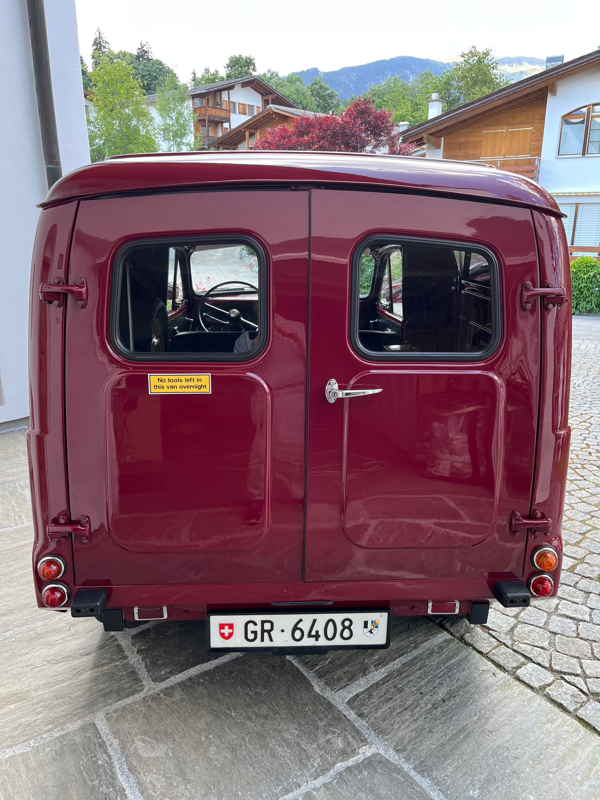 MORRIS Minor Van-image-2