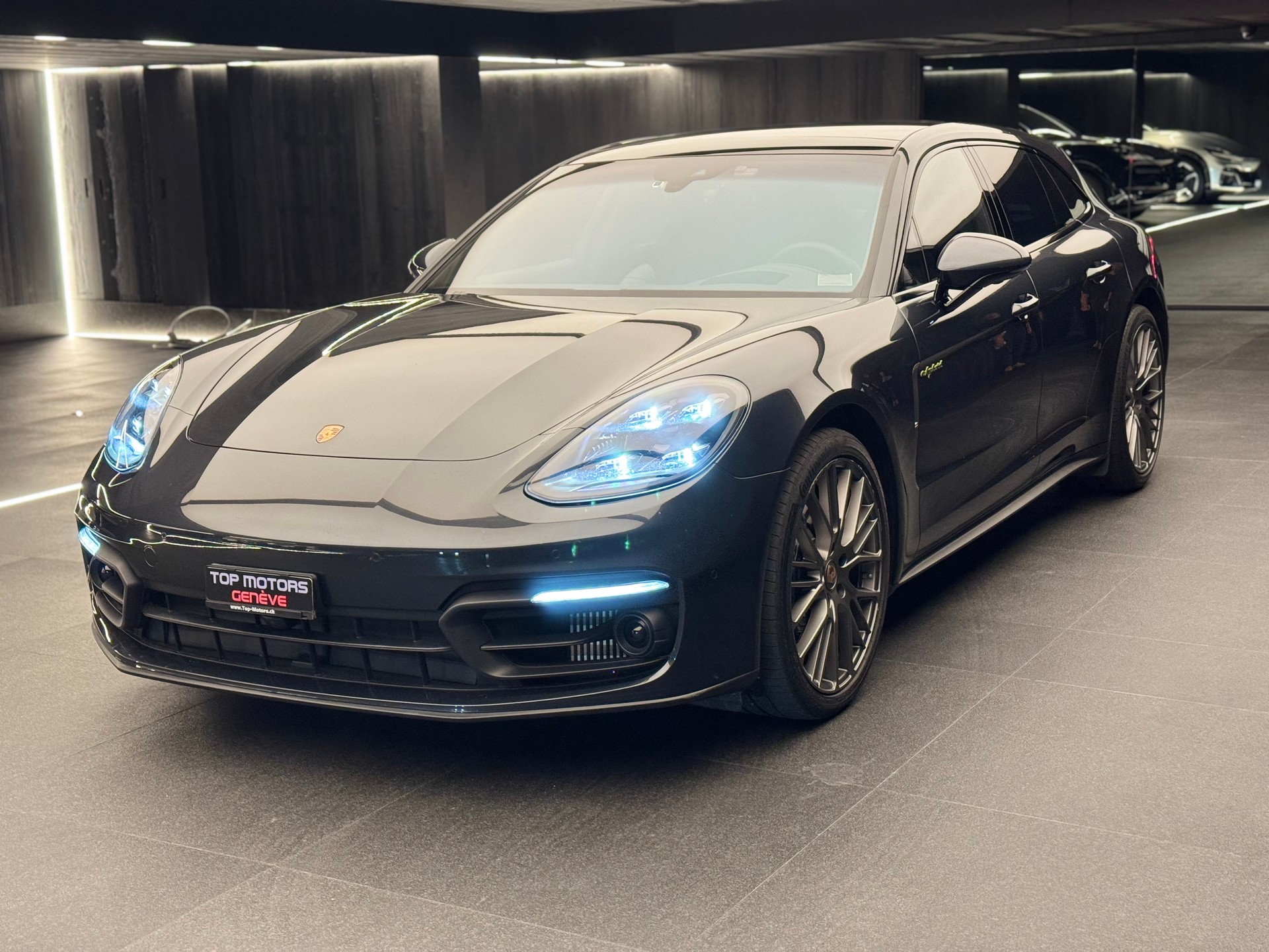 PORSCHE Panamera 4 Platinum Edition Sport Turismo E-Hybrid PDK