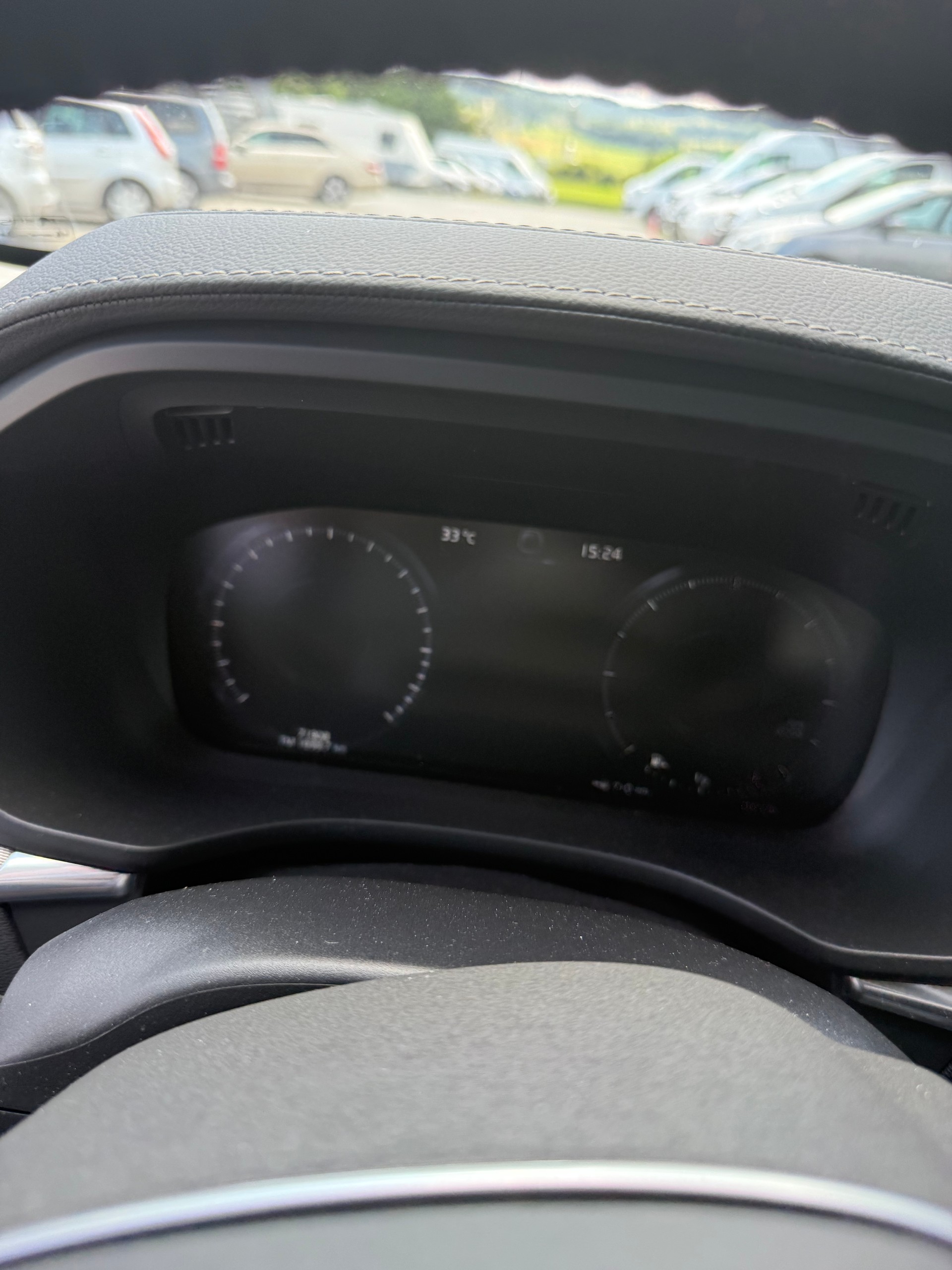 VOLVO XC60 B4 Diesel Mild Hybrid AWD R-Design Geartronic-image-5
