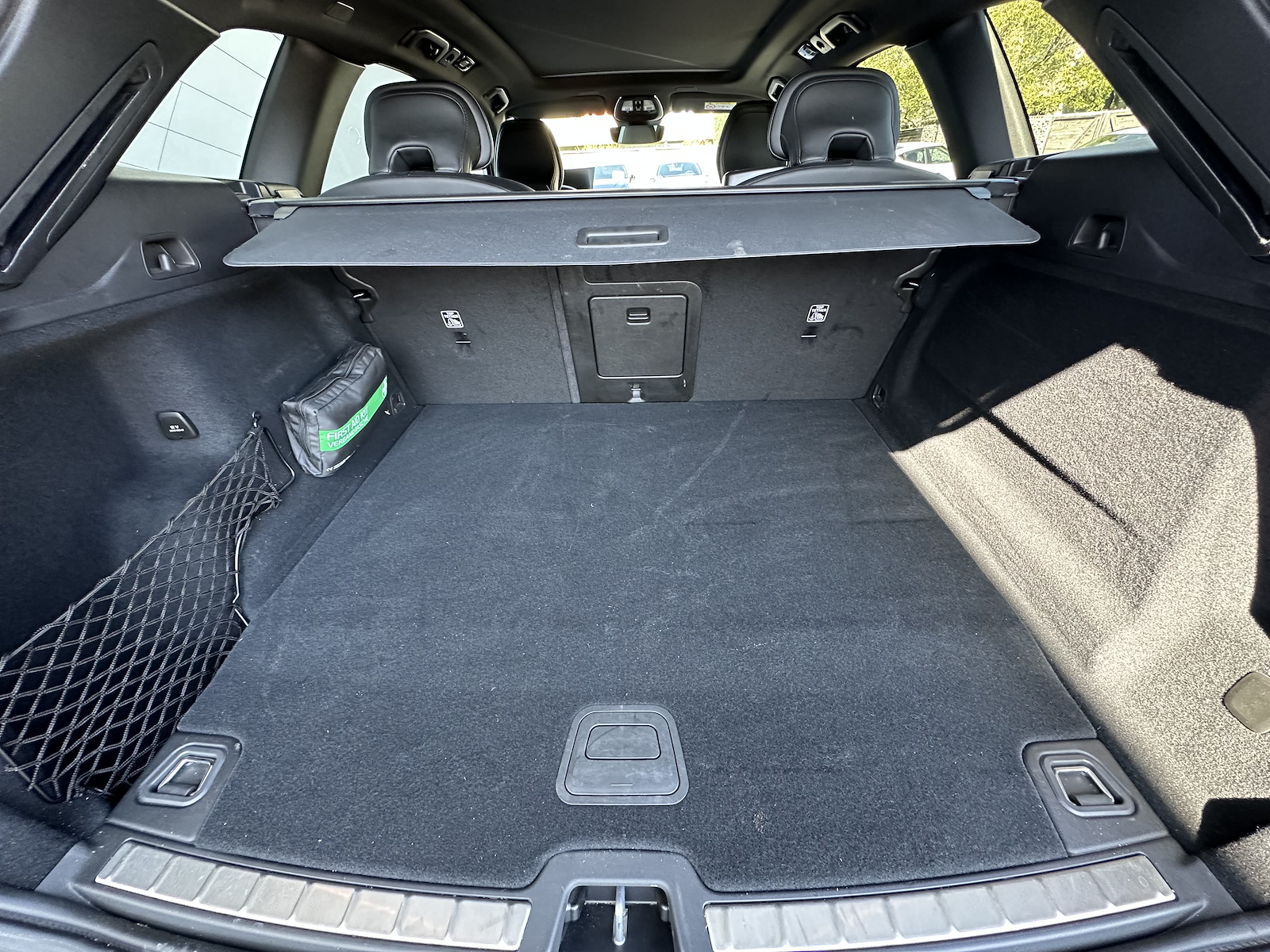 VOLVO XC60 2.0 T8 TE XCENTRIC Black Edition eAWD-image-15