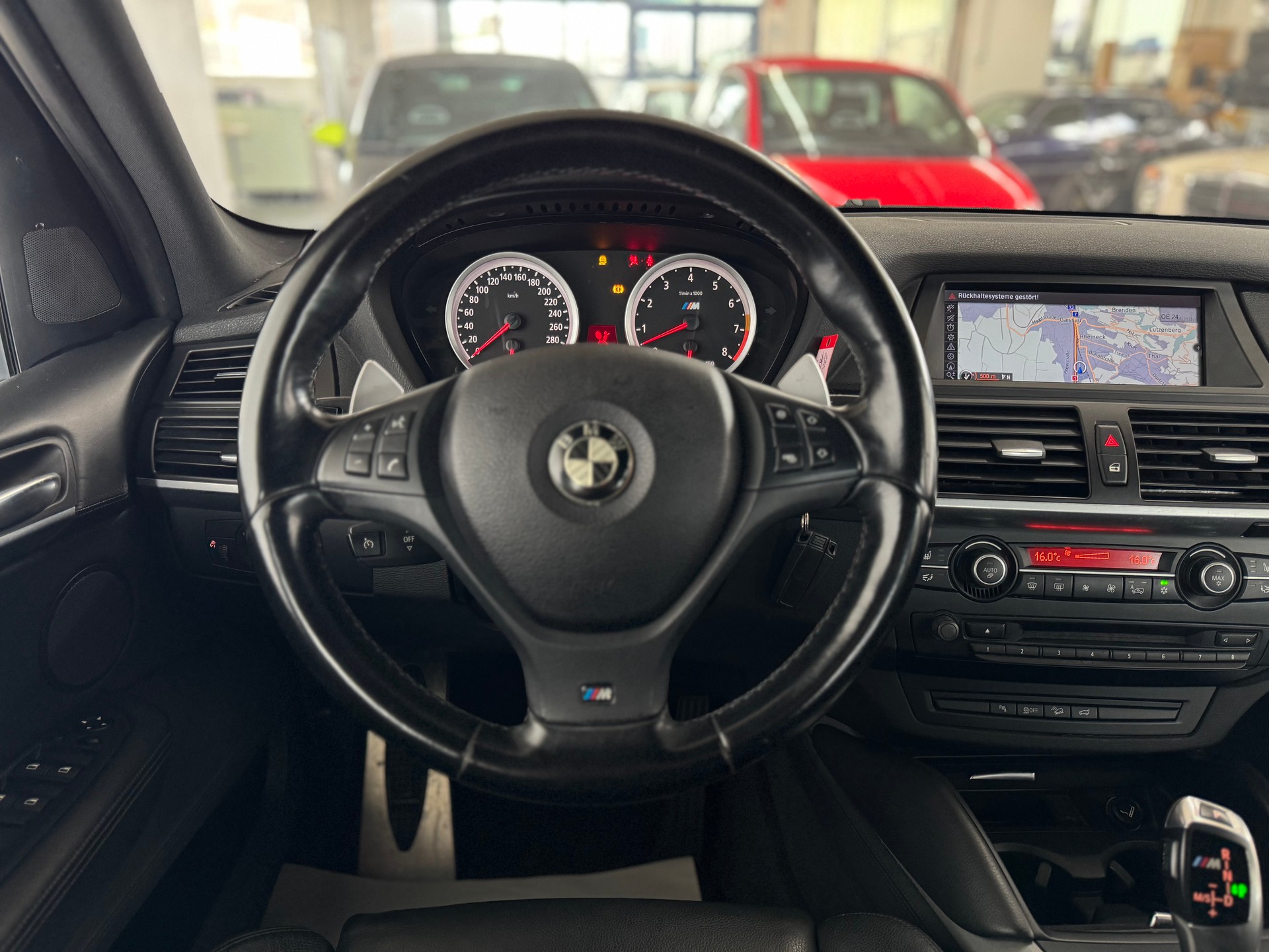BMW X5M-image-12