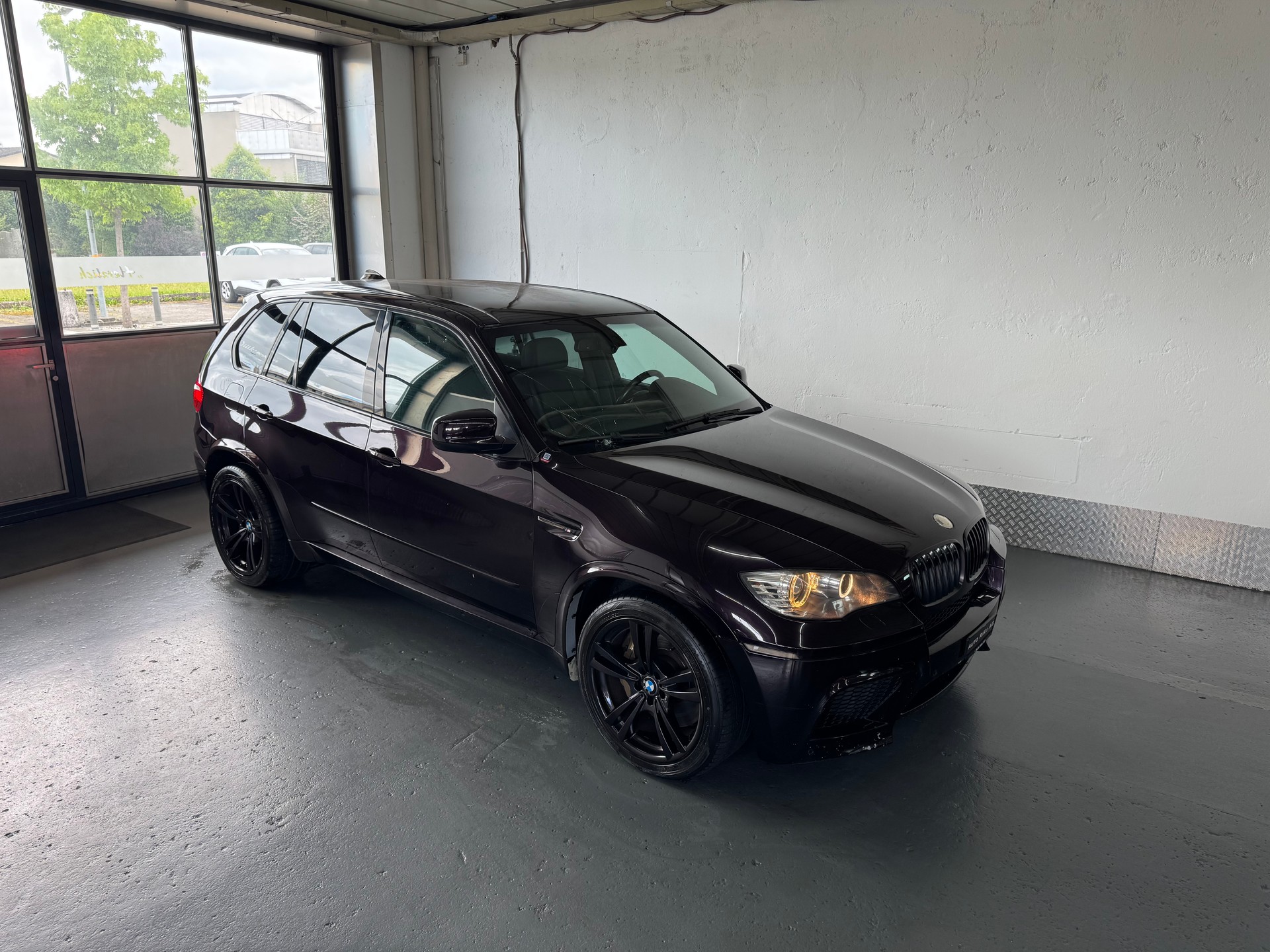 BMW X5M-image-0