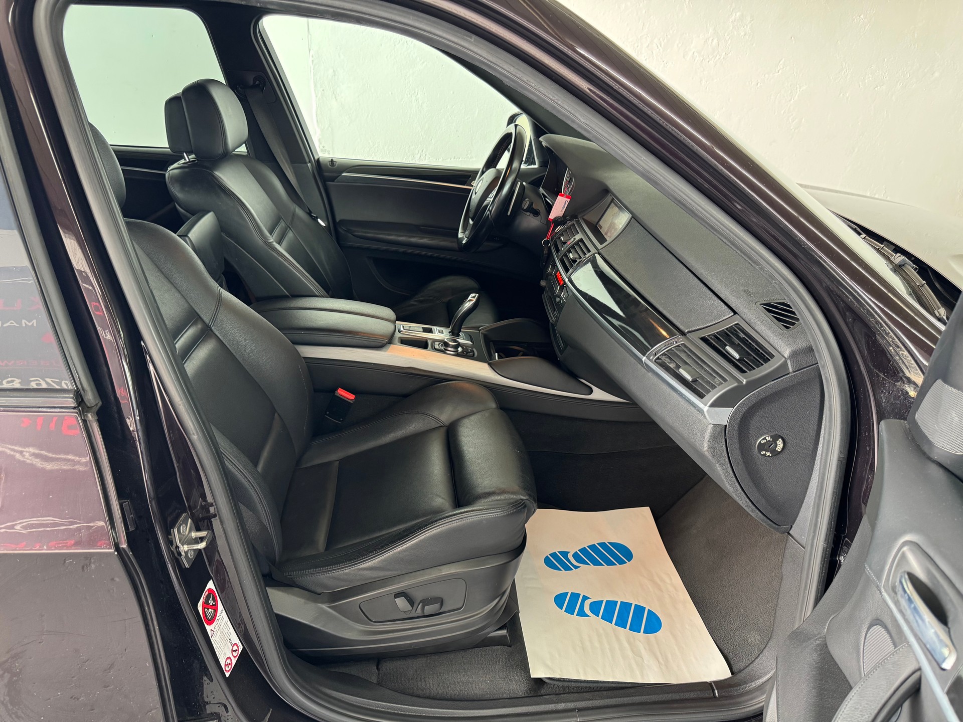 BMW X5M-image-19