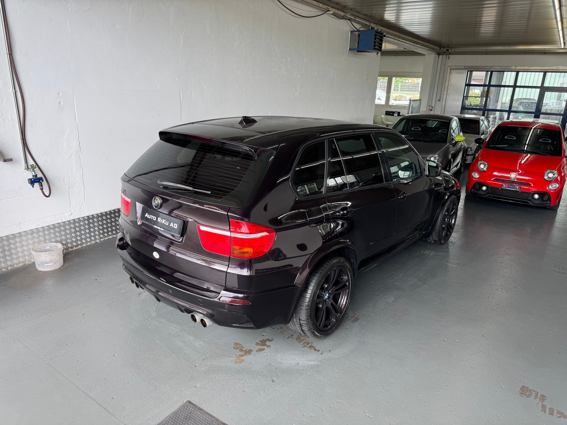 BMW X5M-image-8