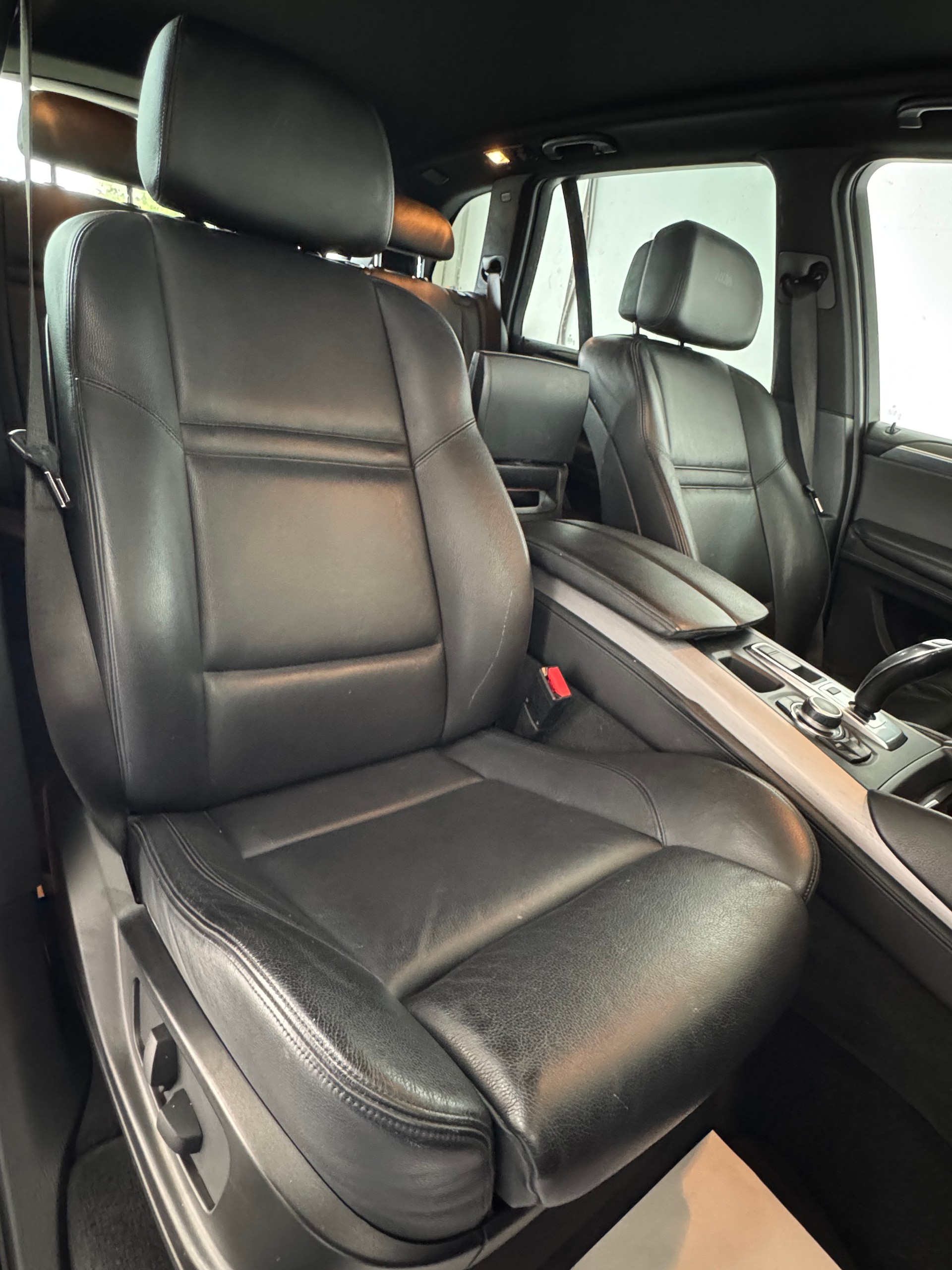 BMW X5M-image-20