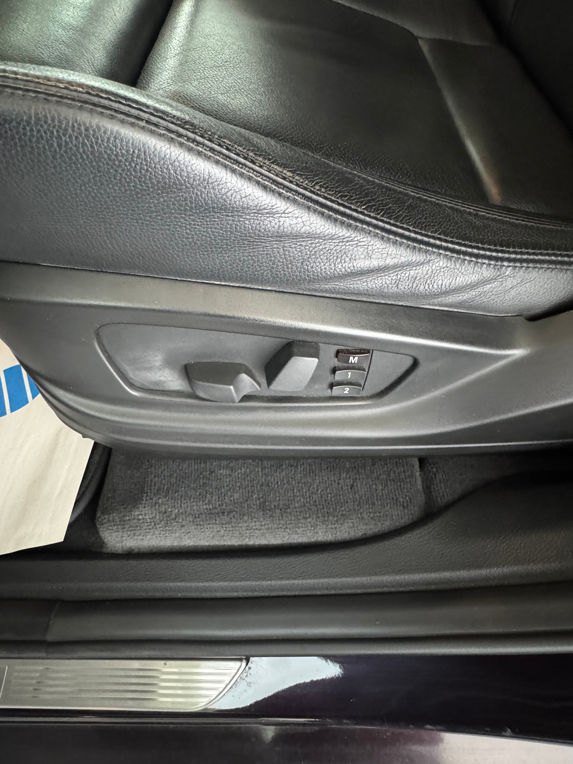 BMW X5M-image-18