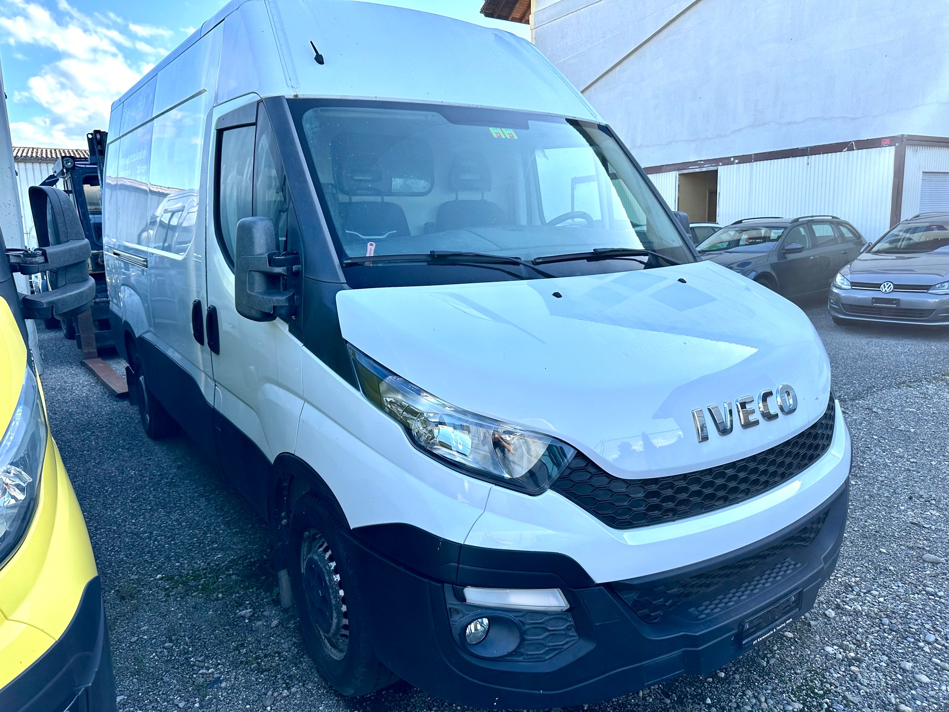 IVECO 35S17-image-1