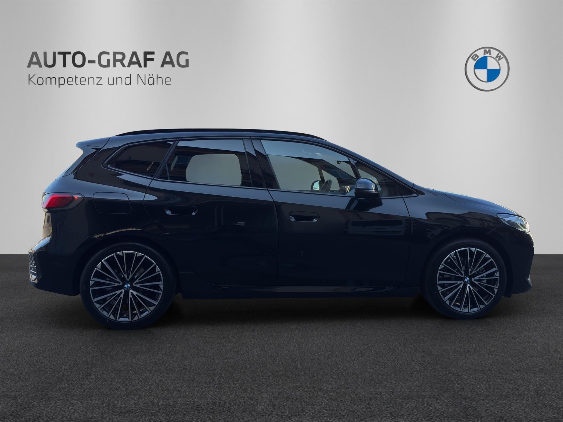 BMW 223d xDrive Active Tourer M Sport-image-5