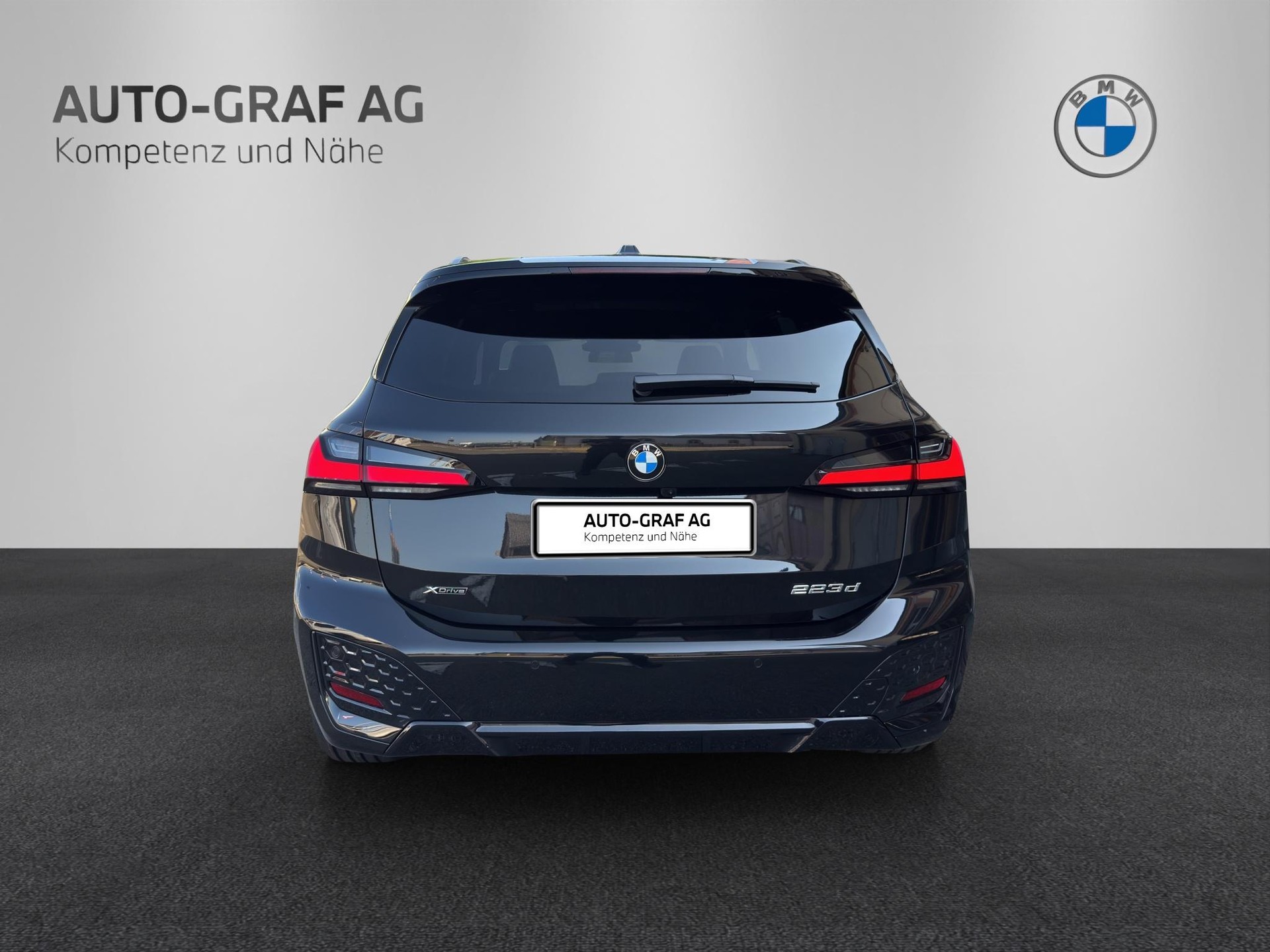BMW 223d xDrive Active Tourer M Sport-showroom-element-3