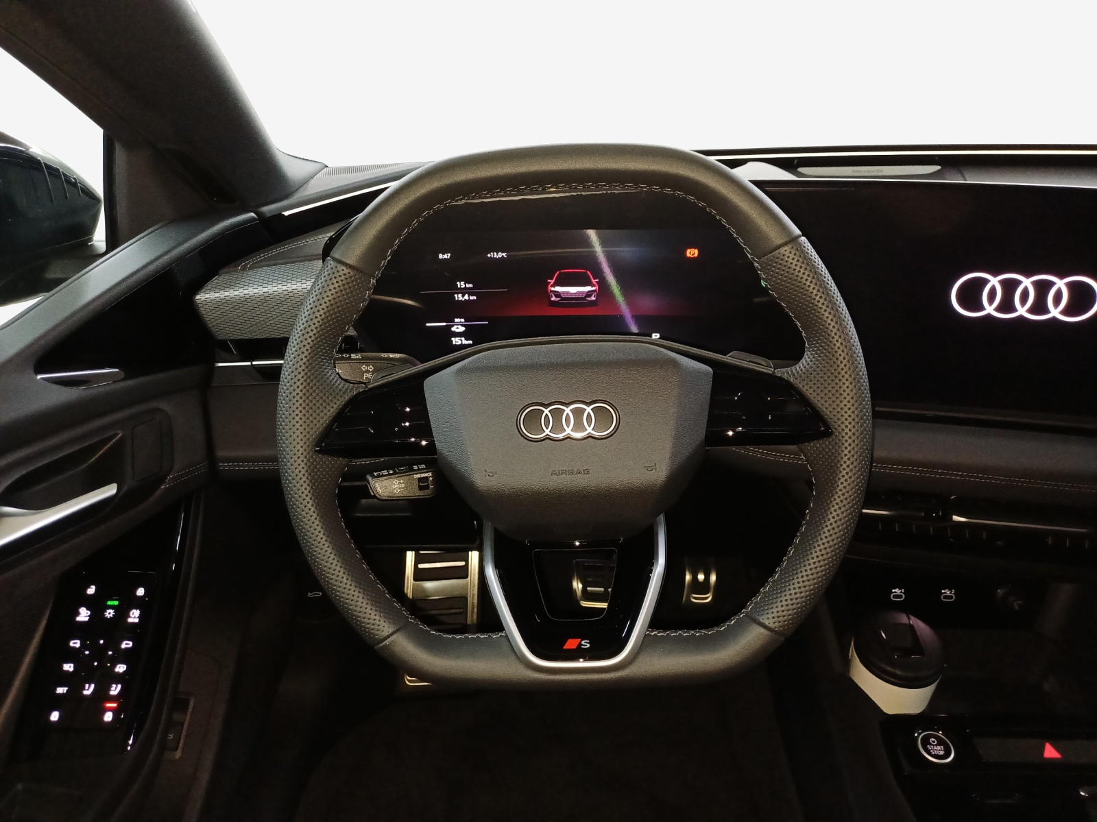 AUDI A6 Sportback e-tron quattro-image-9