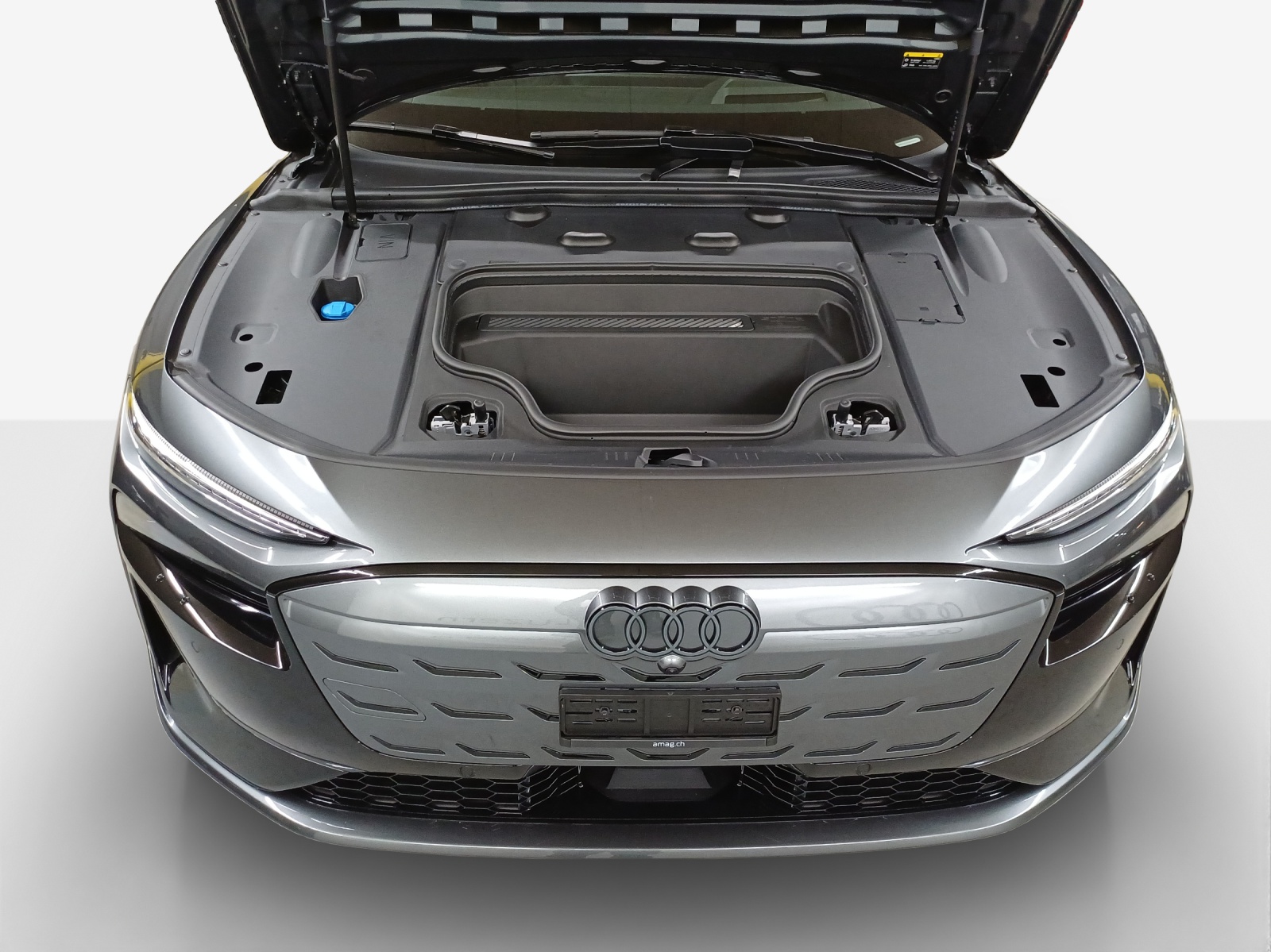 AUDI A6 Sportback e-tron quattro-image-14