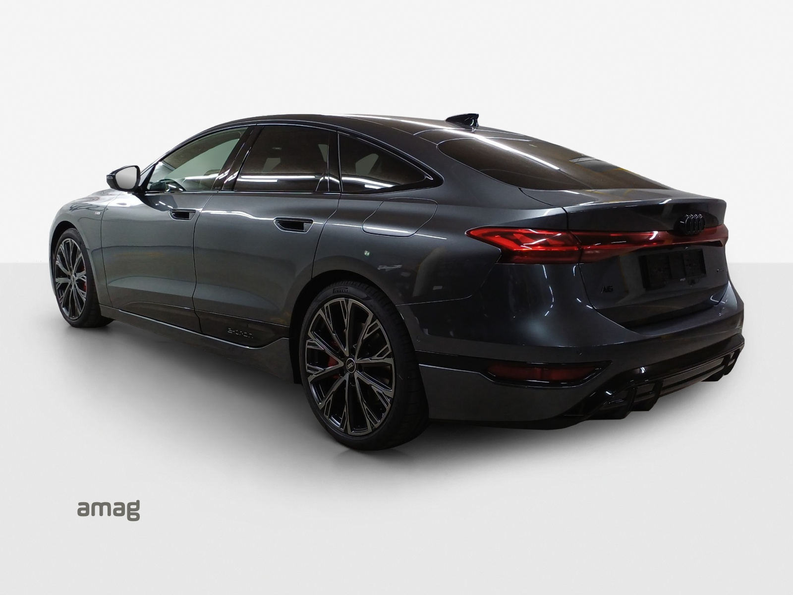 AUDI A6 Sportback e-tron quattro-showroom-element-2