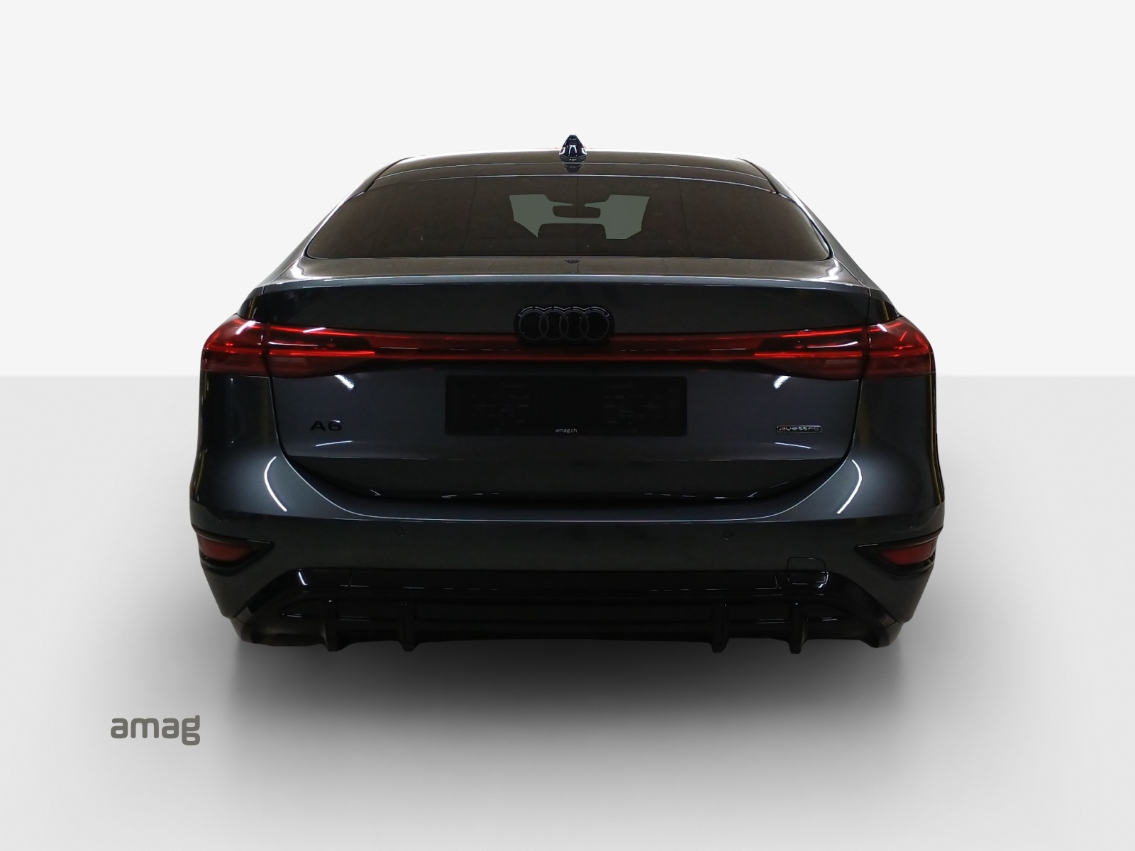 AUDI A6 Sportback e-tron quattro-showroom-element-3