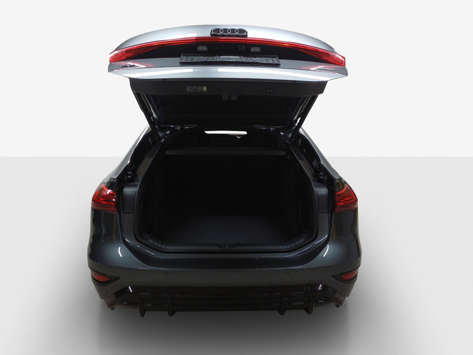 AUDI A6 Sportback e-tron quattro-image-12