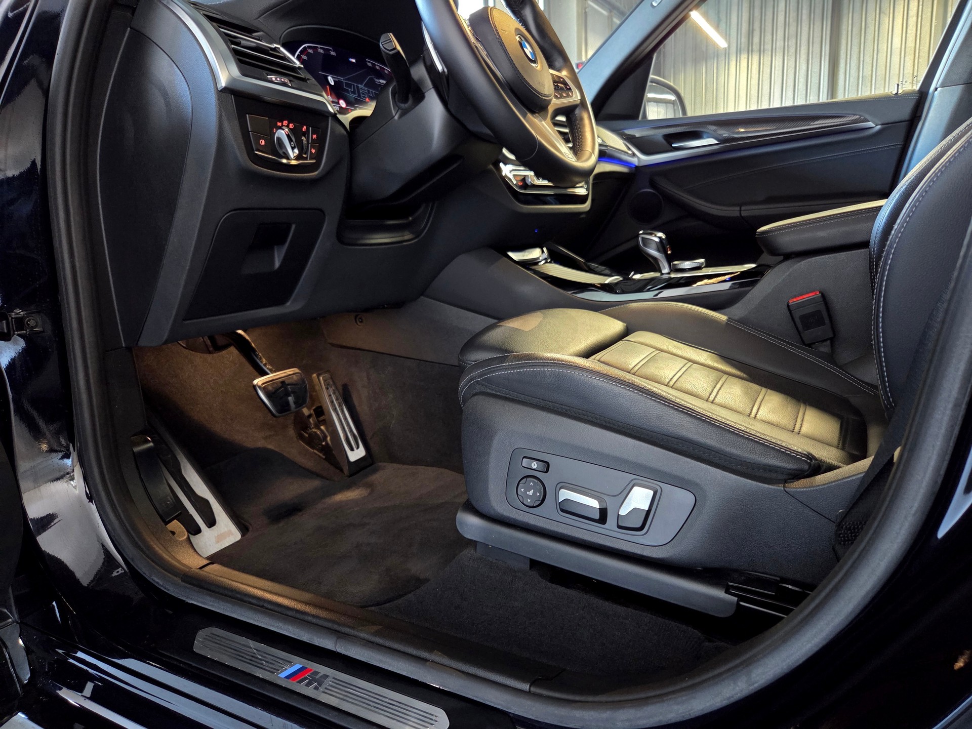 BMW X3 30i M-Sportpaket xDrive-image-6
