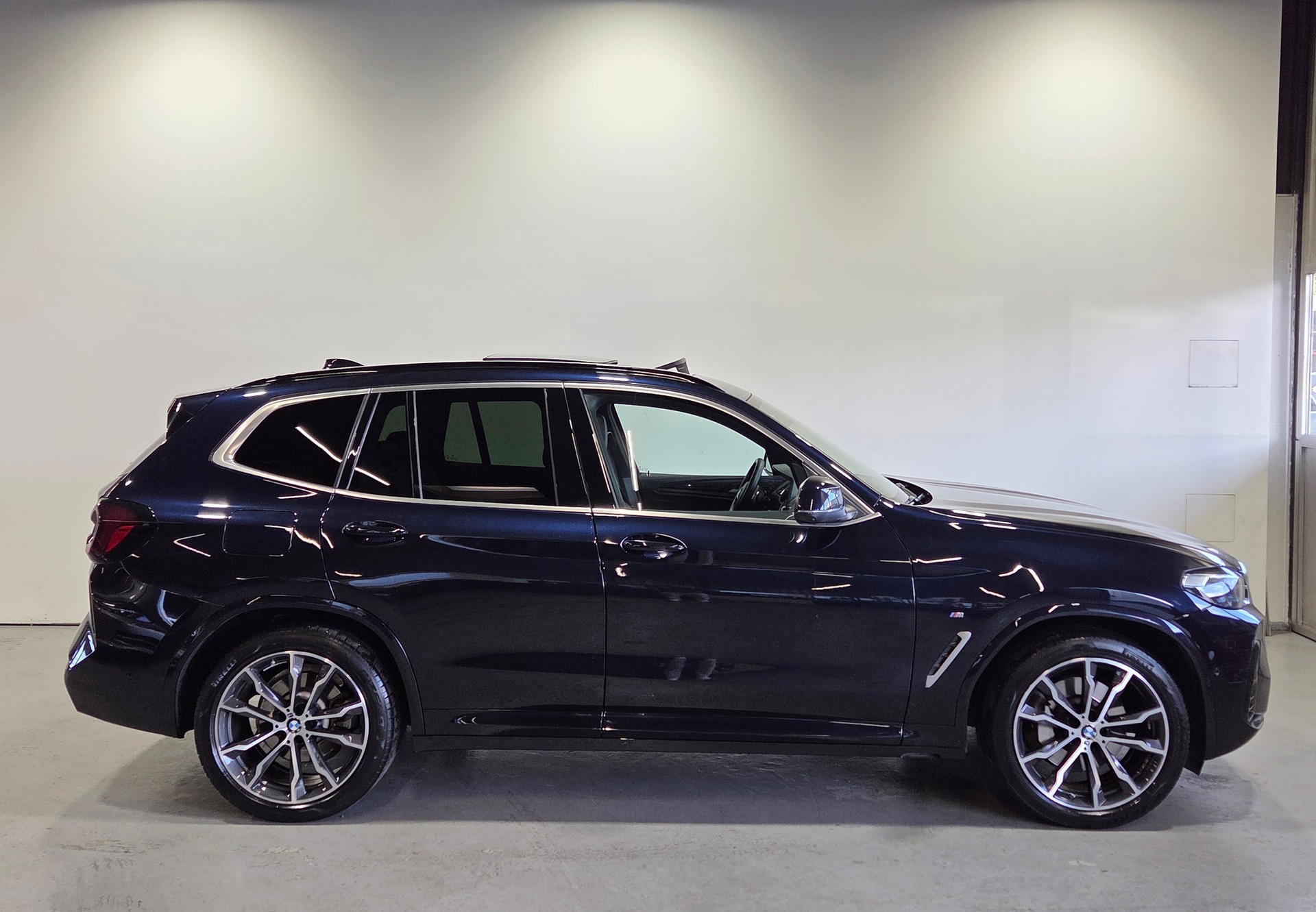 BMW X3 30i M-Sportpaket xDrive-showroom-element-1