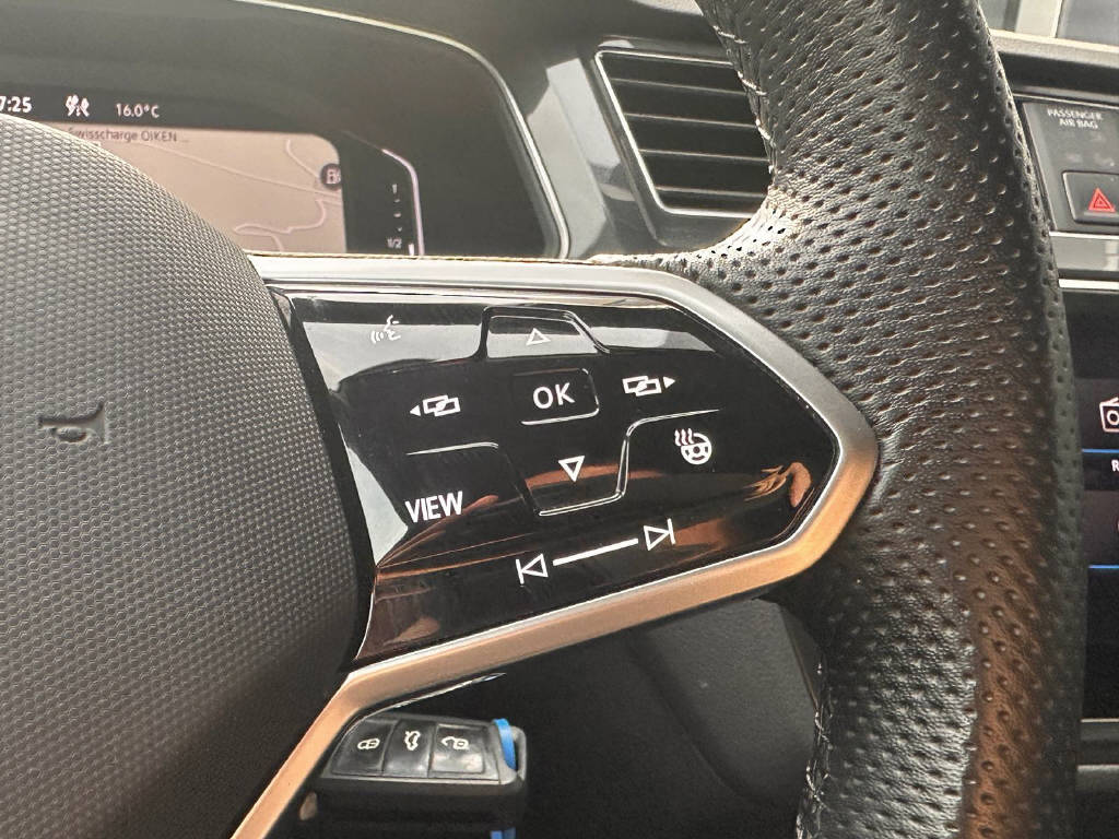 VW Tiguan 2.0 TSI R-Line DSG-image-14