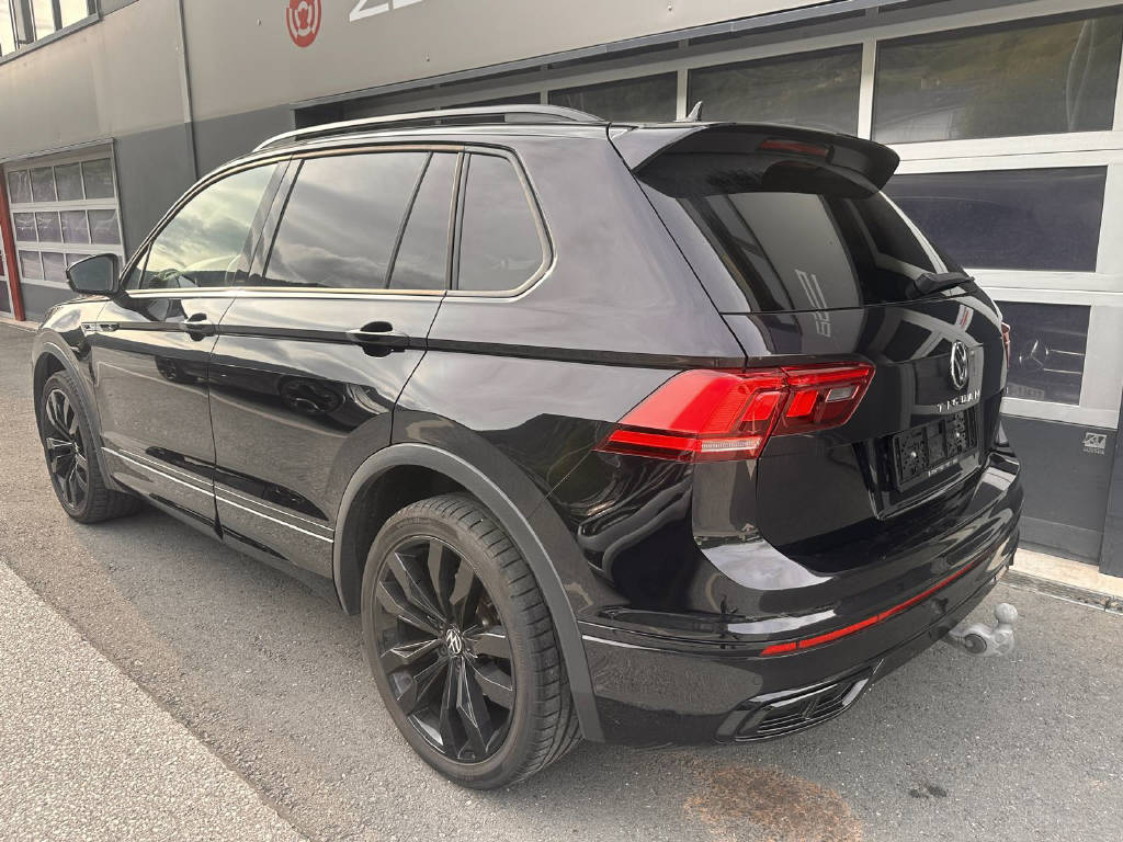 VW Tiguan 2.0 TSI R-Line DSG-image-2
