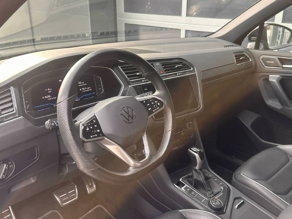 VW Tiguan 2.0 TSI R-Line DSG-image-5