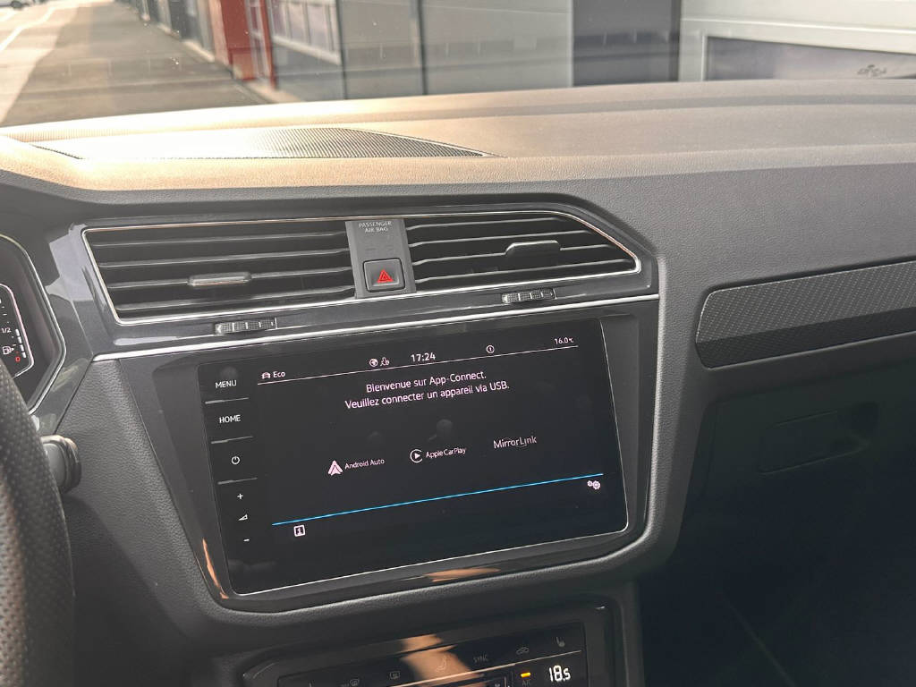 VW Tiguan 2.0 TSI R-Line DSG-image-12
