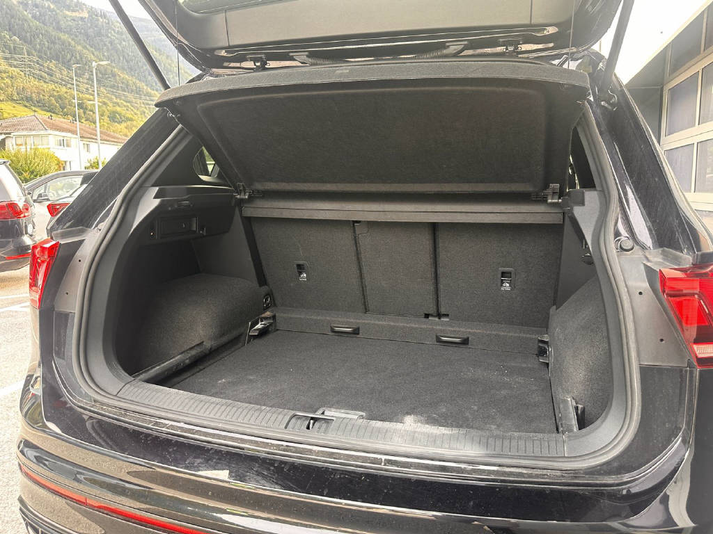 VW Tiguan 2.0 TSI R-Line DSG-image-8
