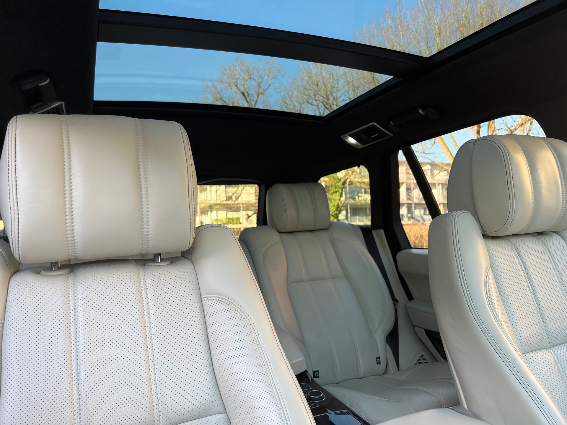 LAND ROVER Range Rover 4.4 SDV8 Autobiography Automatic-image-20