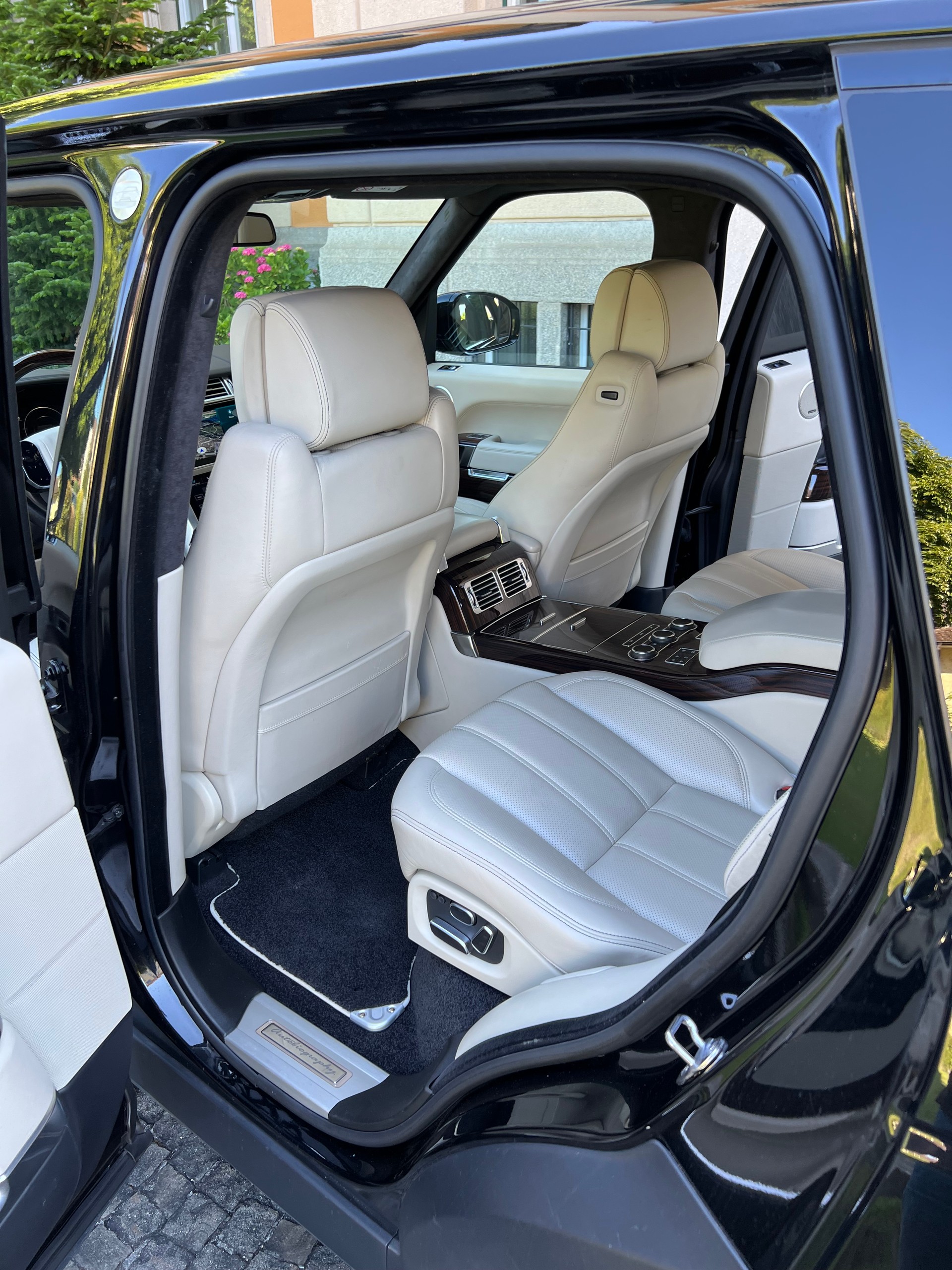 LAND ROVER Range Rover 4.4 SDV8 Autobiography Automatic-image-9