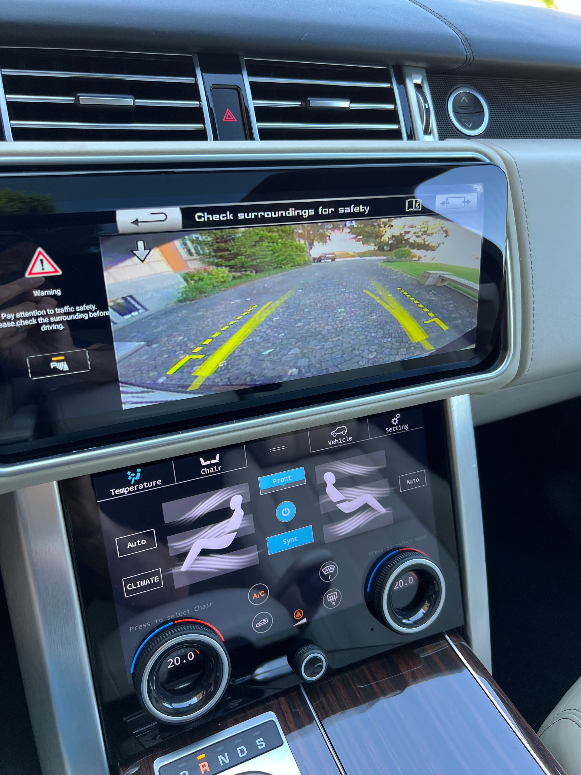 LAND ROVER Range Rover 4.4 SDV8 Autobiography Automatic-image-4