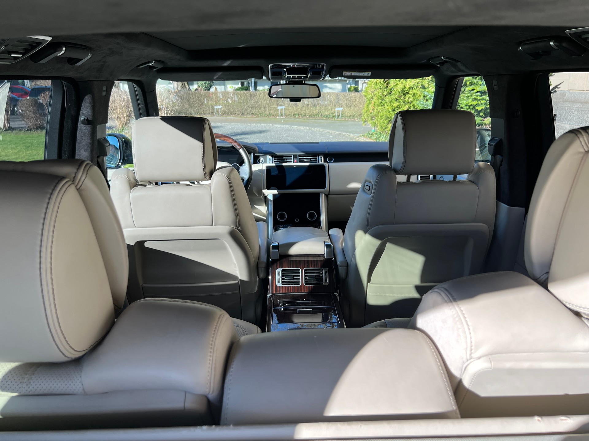 LAND ROVER Range Rover 4.4 SDV8 Autobiography Automatic-image-22