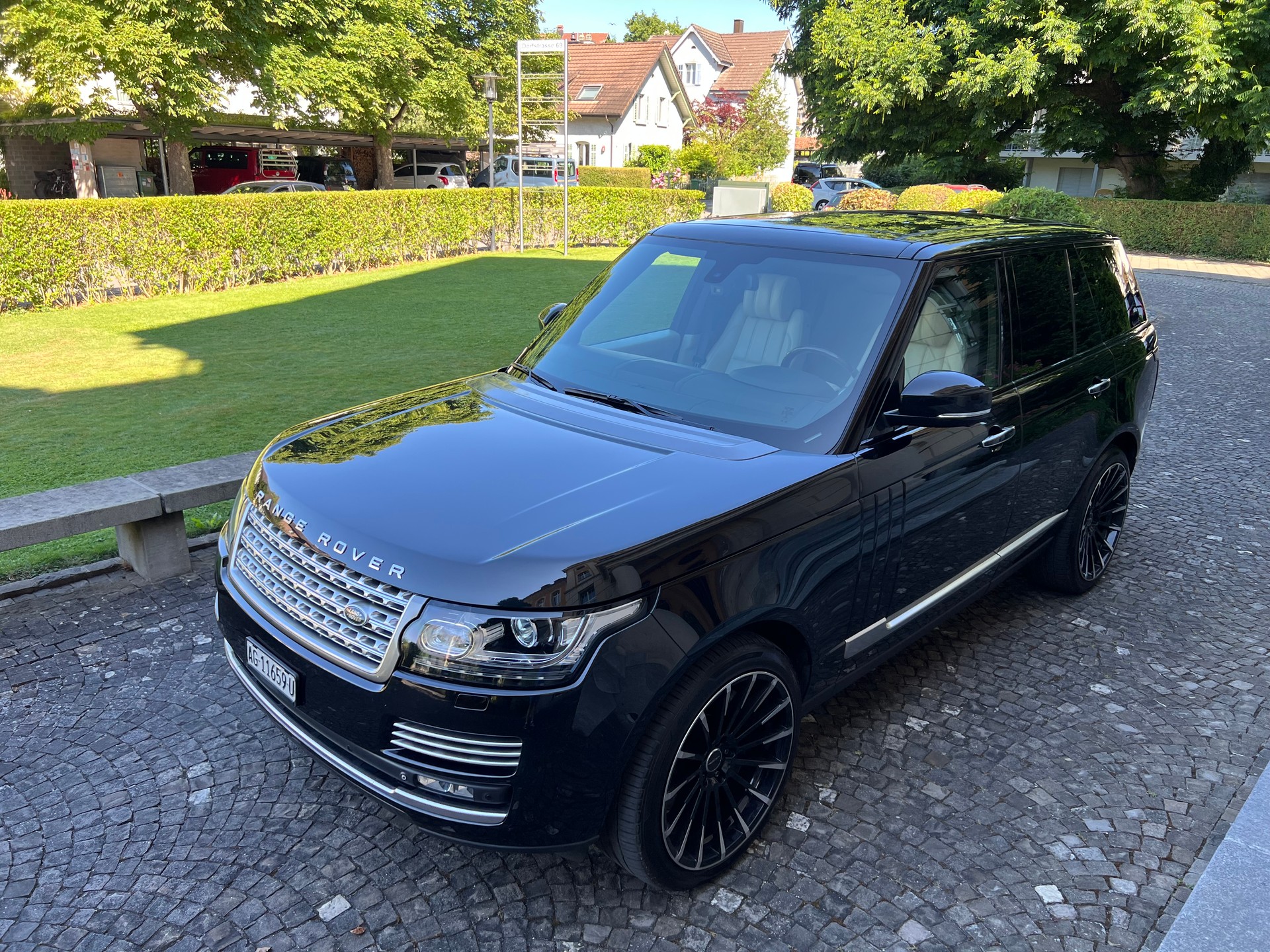 LAND ROVER Range Rover 4.4 SDV8 Autobiography Automatic