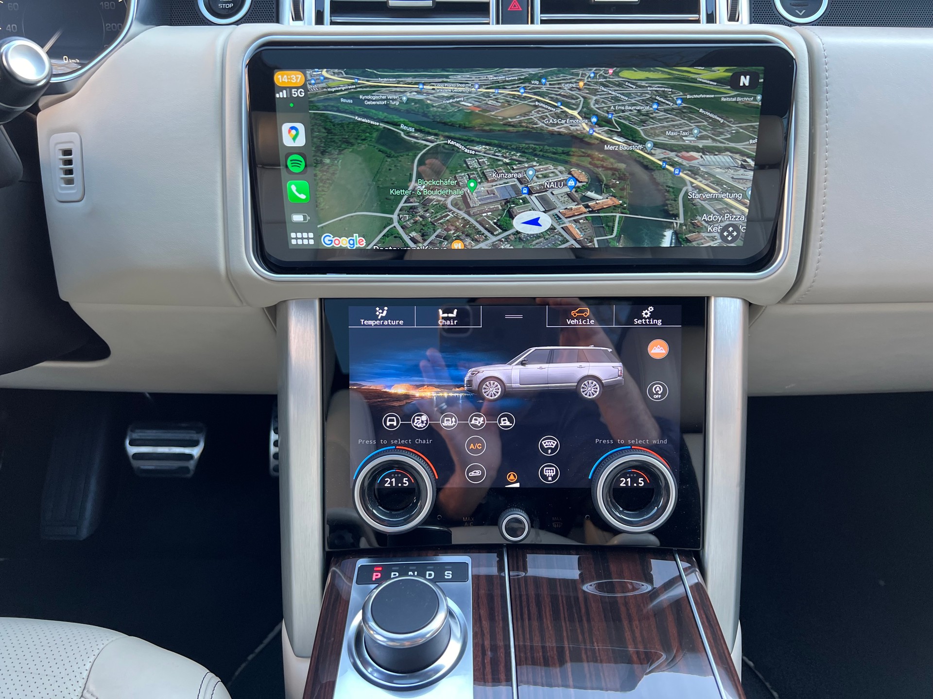 LAND ROVER Range Rover 4.4 SDV8 Autobiography Automatic-image-5