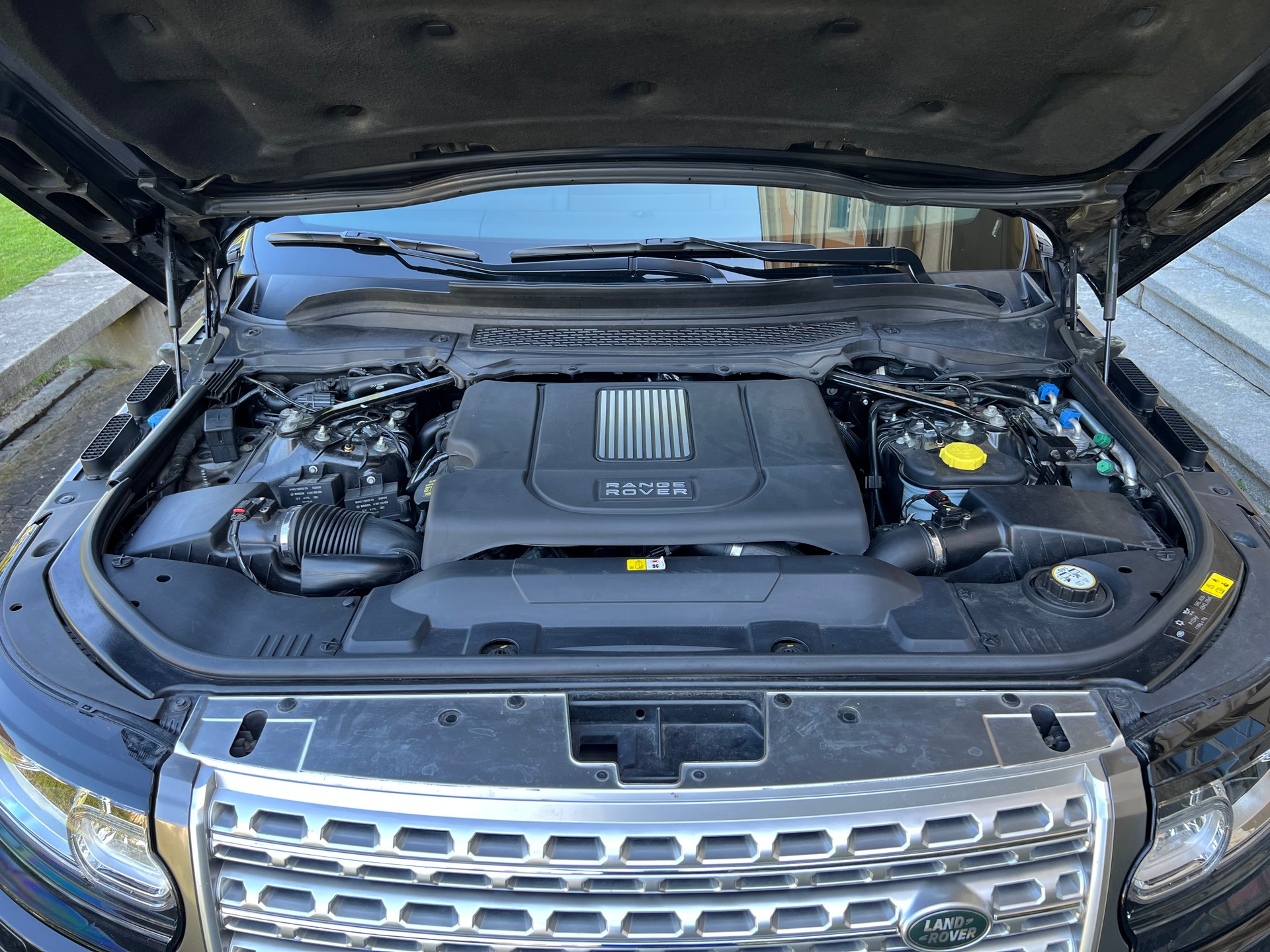 LAND ROVER Range Rover 4.4 SDV8 Autobiography Automatic-image-17