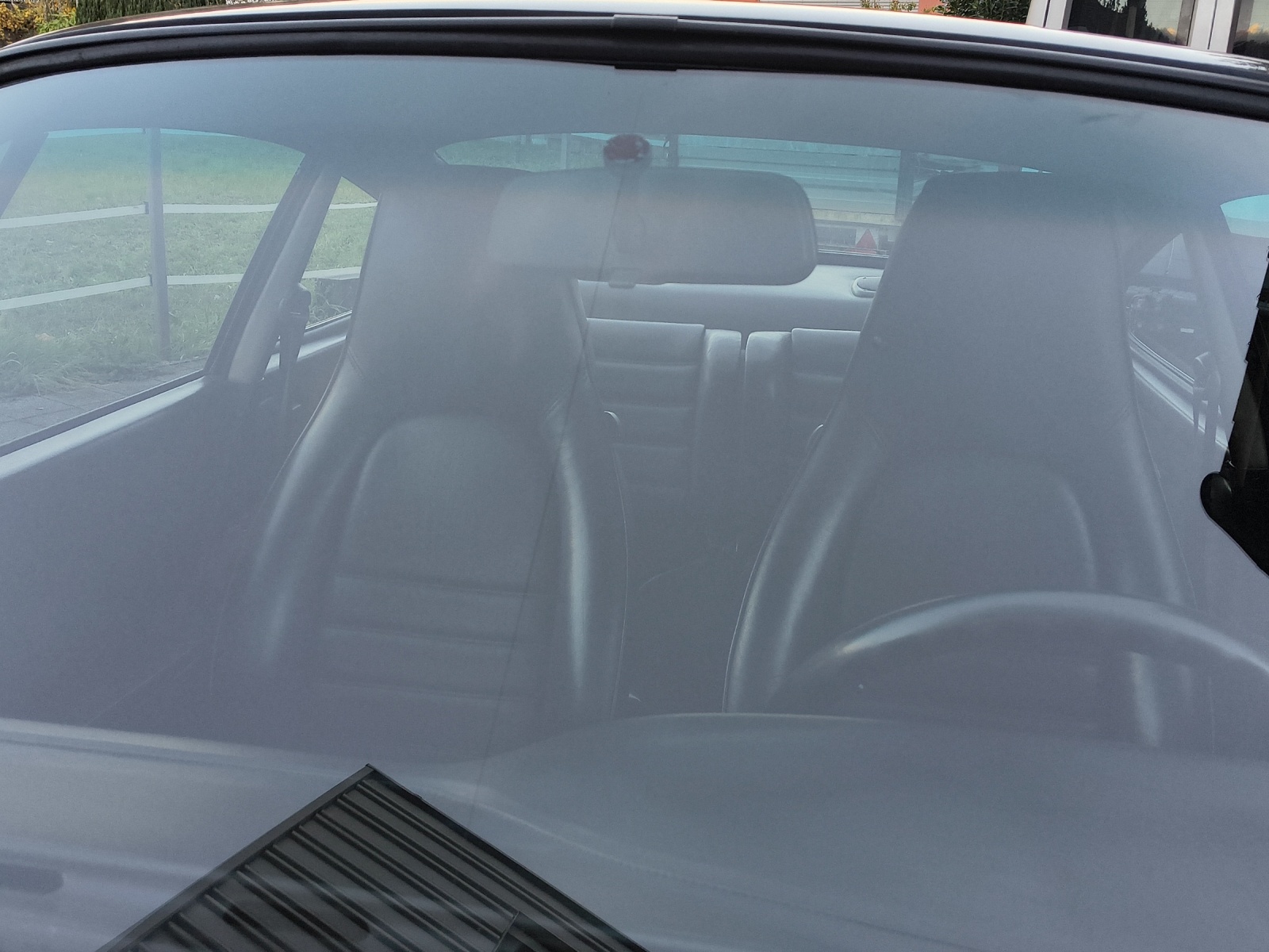 PORSCHE 911 3.2 Carrera Coupé-image-27