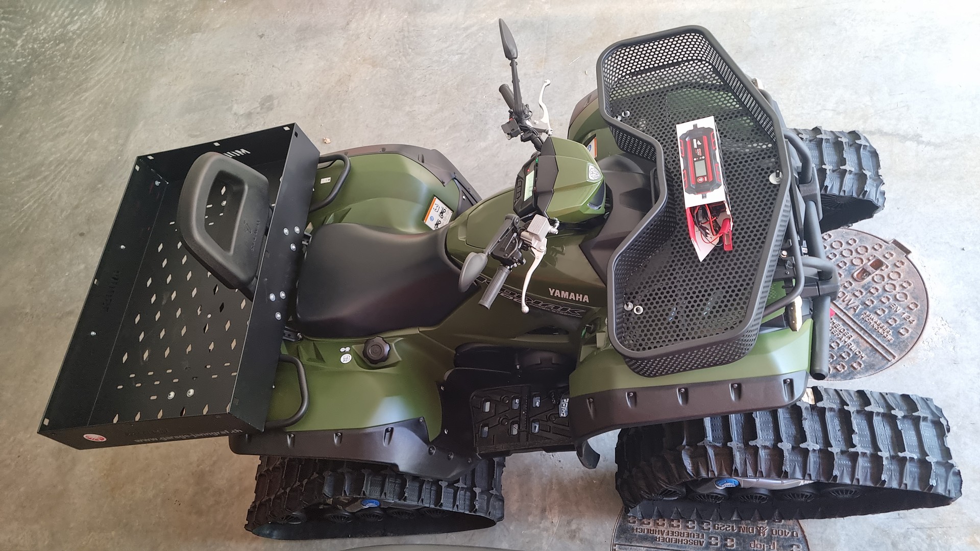 YAMAHA Ab MFK mit Raupenkit und Räder