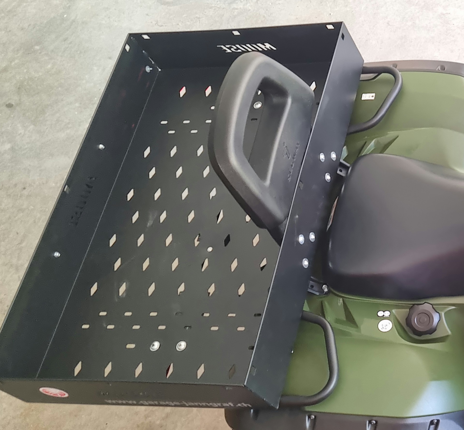 YAMAHA Ab MFK mit Raupenkit und Räder-showroom-element-1