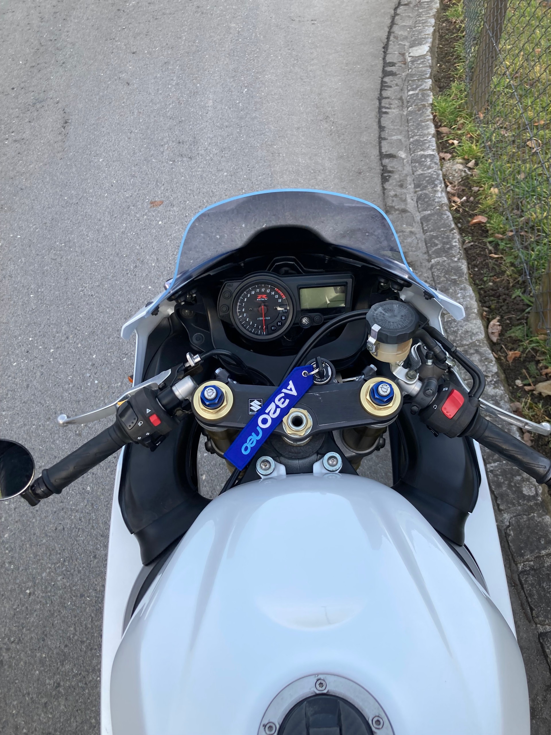 SUZUKI GSX-R 750 K4/K5-image-3