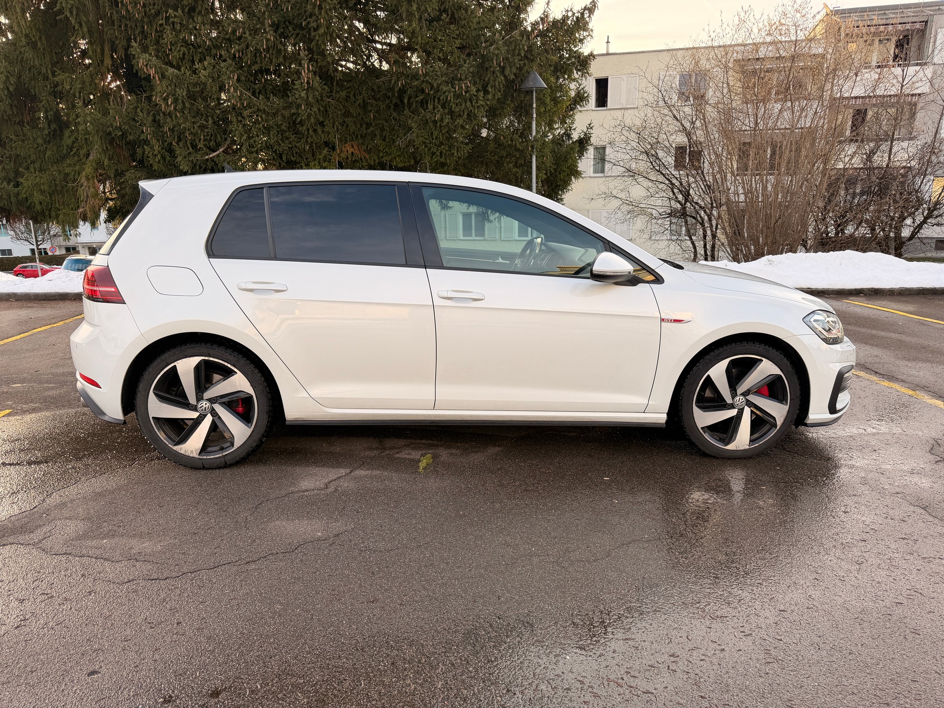 VW Golf 2.0 TSI GTI DSG-image-5
