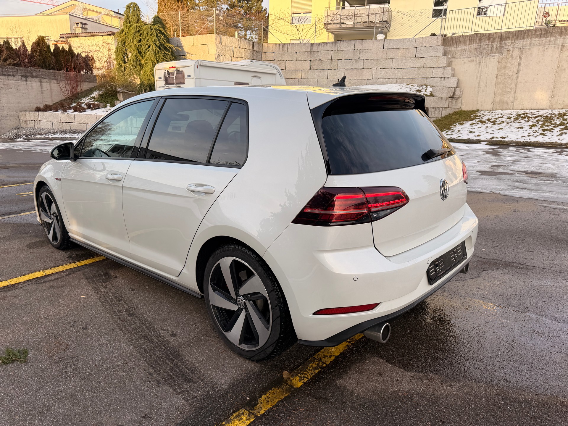 VW Golf 2.0 TSI GTI DSG-image-2