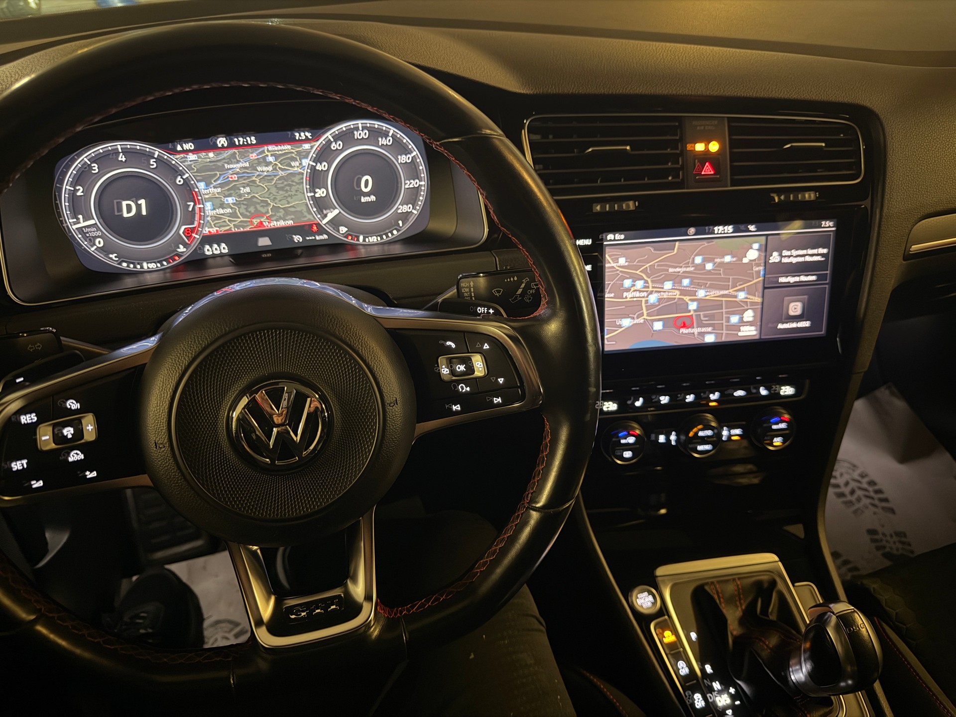 VW Golf 2.0 TSI GTI DSG-image-11