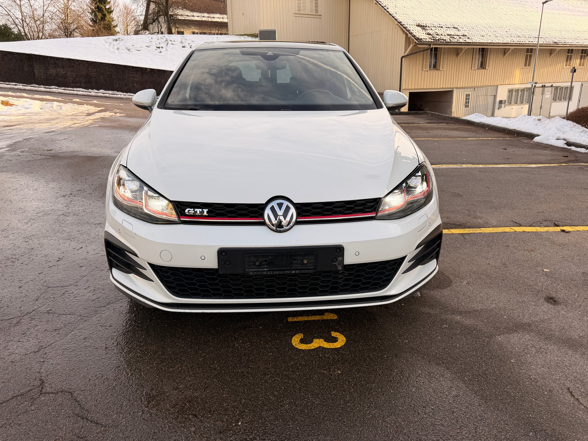 VW Golf 2.0 TSI GTI DSG-image-7