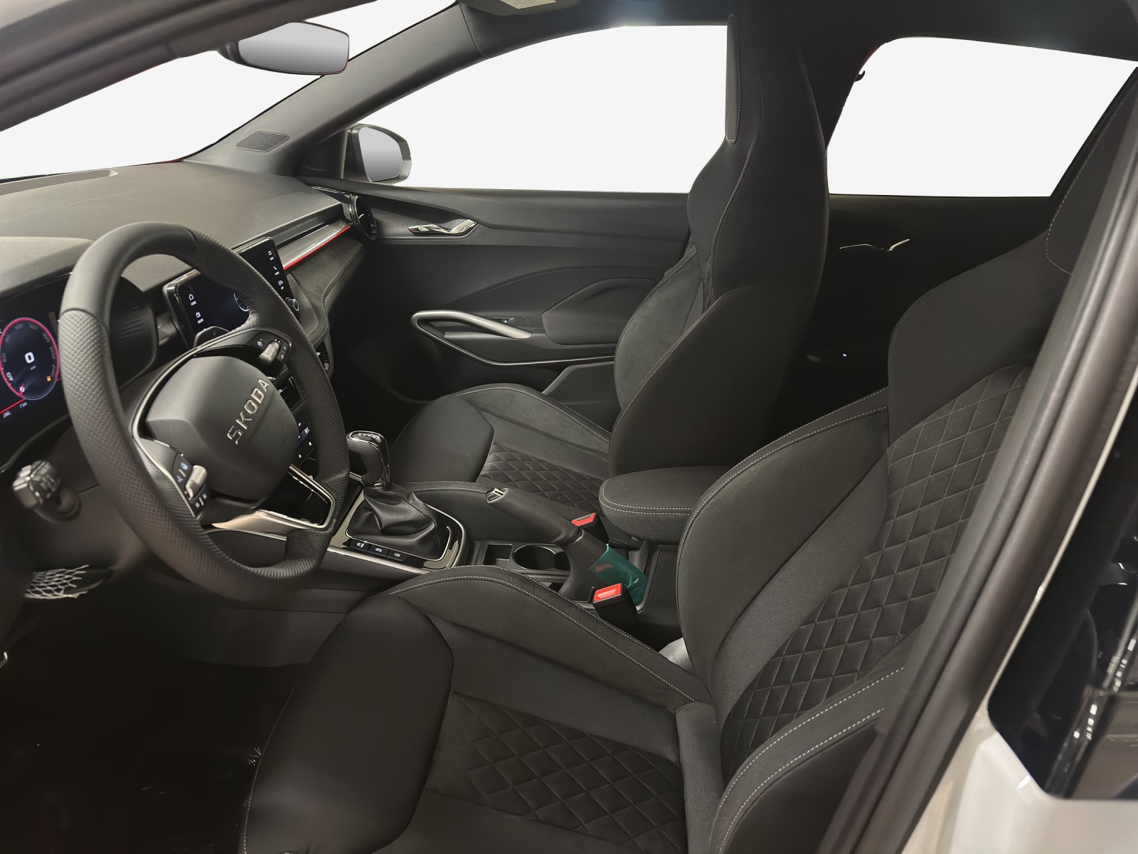 SKODA Fabia 1.0 TSI Monte Carlo DSG-image-7
