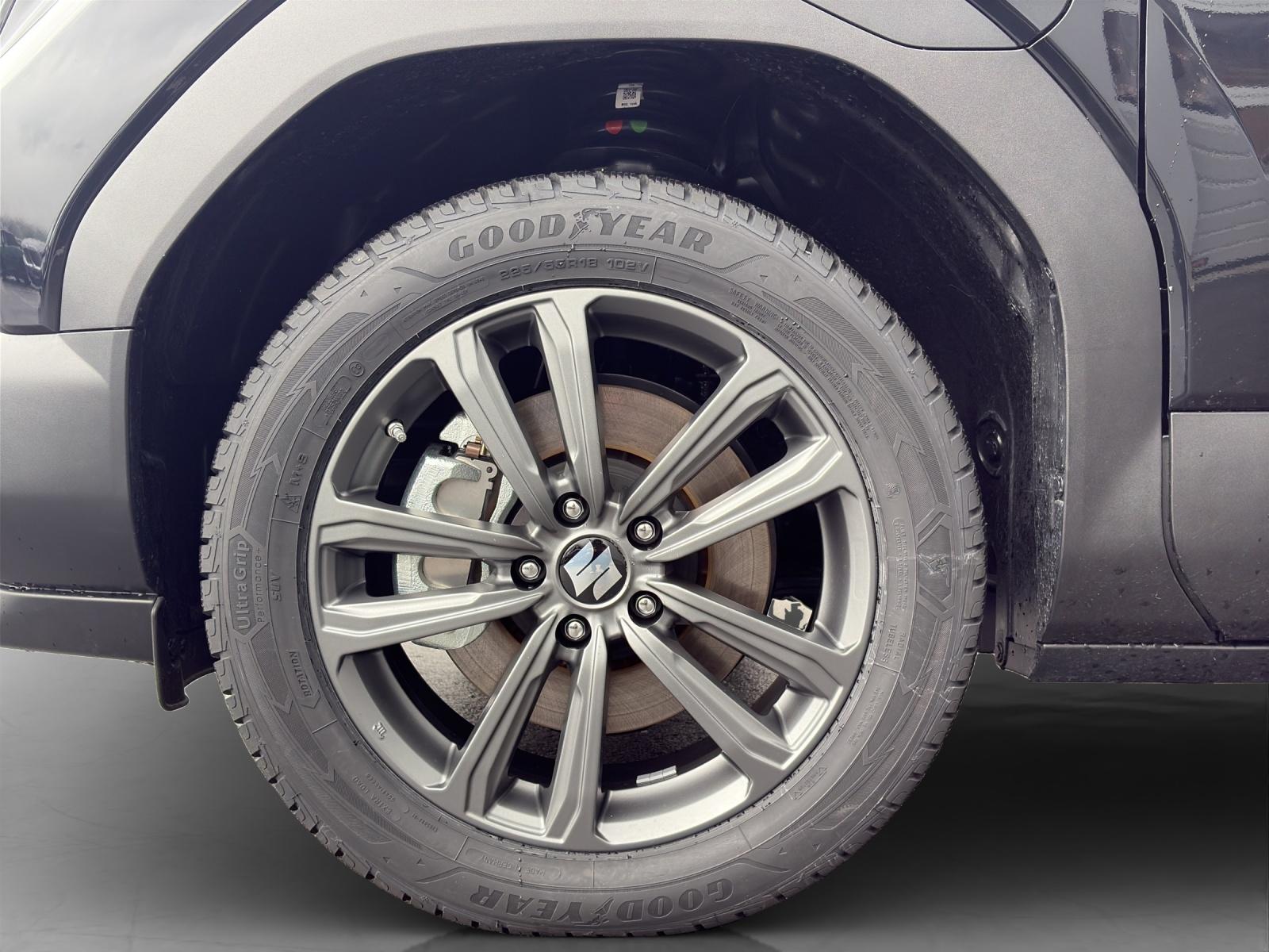 SUZUKI e Vitara Compact Top 4x4-image-8