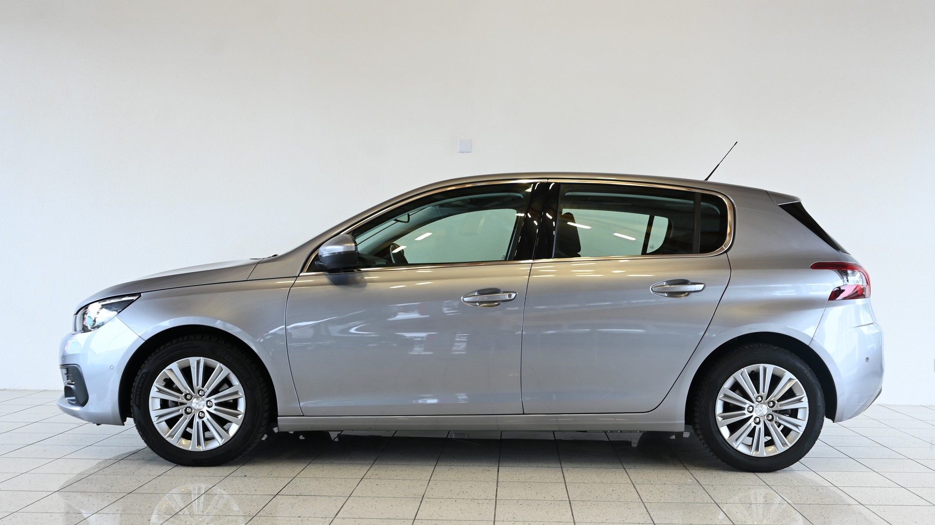PEUGEOT 308 1.2 PureTech 130 Allure S/S-showroom-element-3