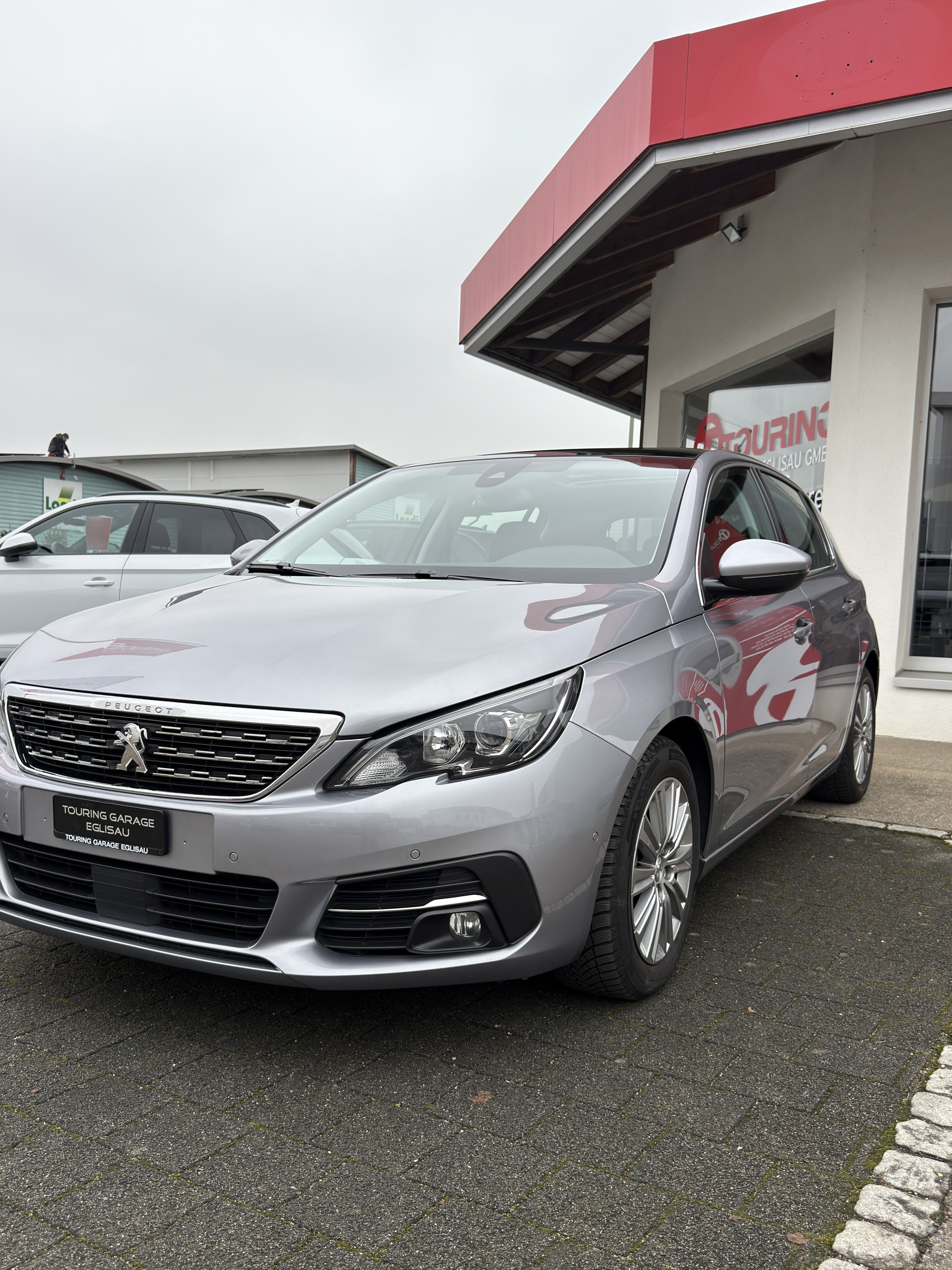 PEUGEOT 308 1.2 PureTech 130 Allure S/S-image-23