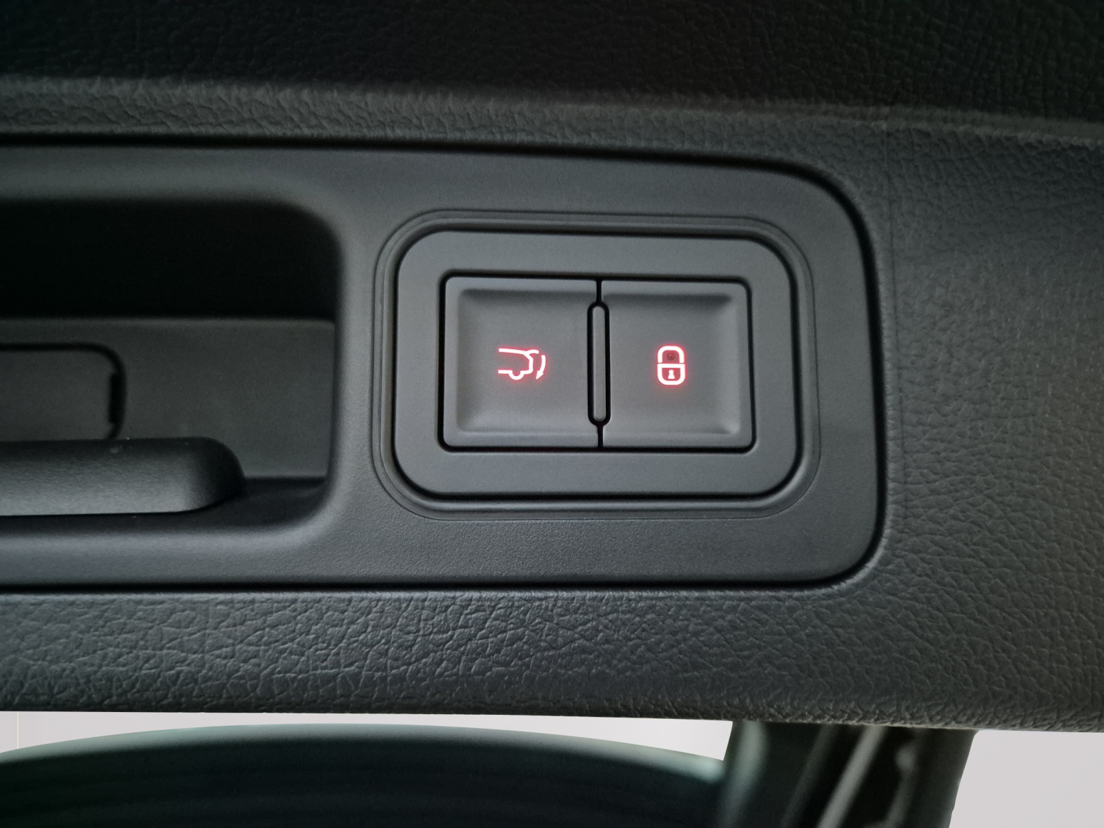 BYD Seal U DM-i Design AWD-image-6