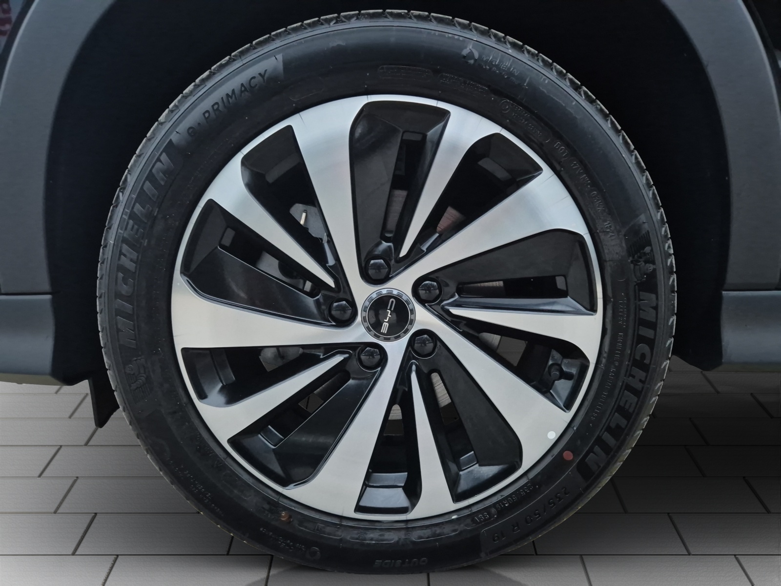 BYD Seal U DM-i Design AWD-image-10