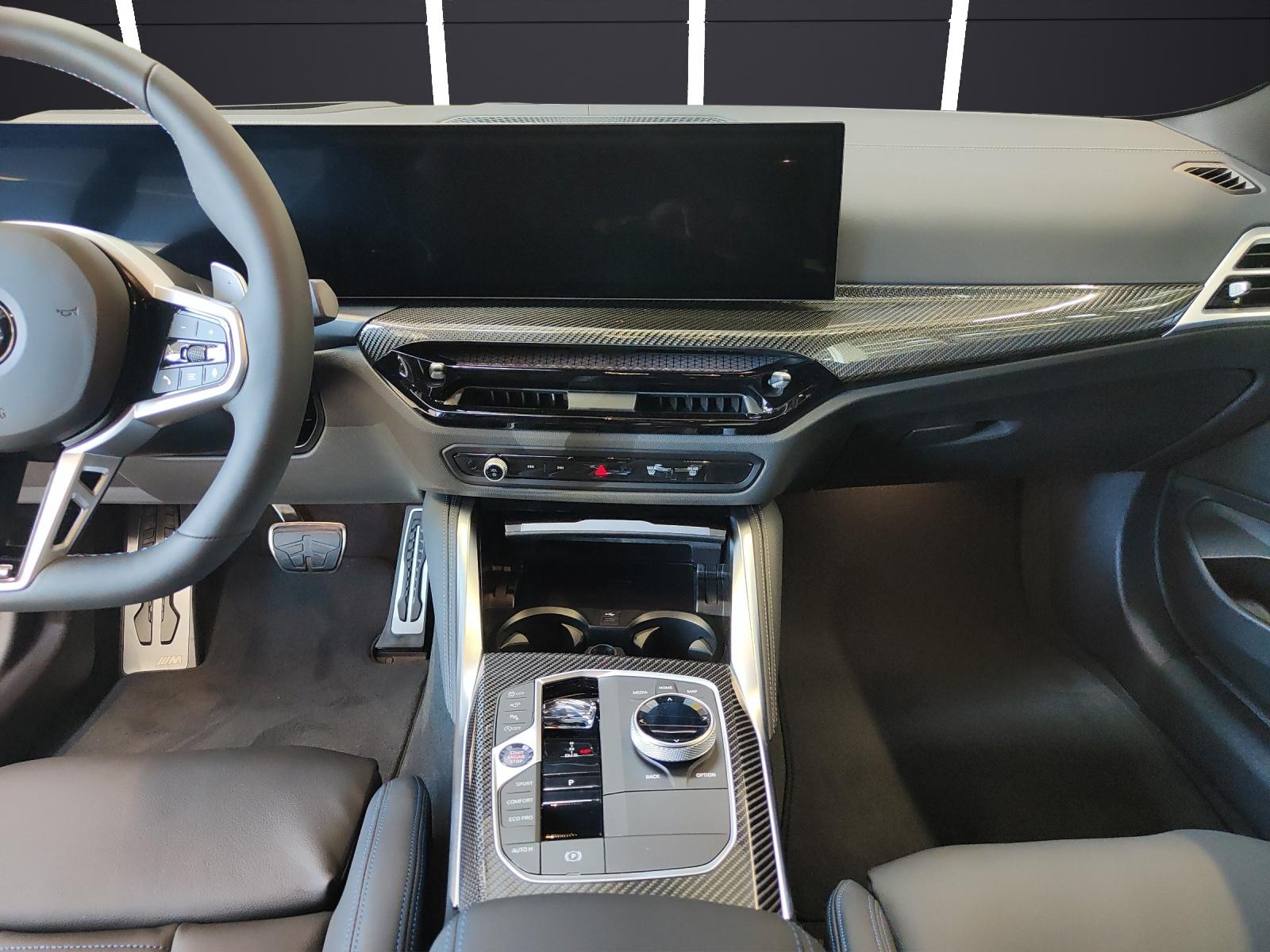 BMW M440i xDrive Coupé-image-14