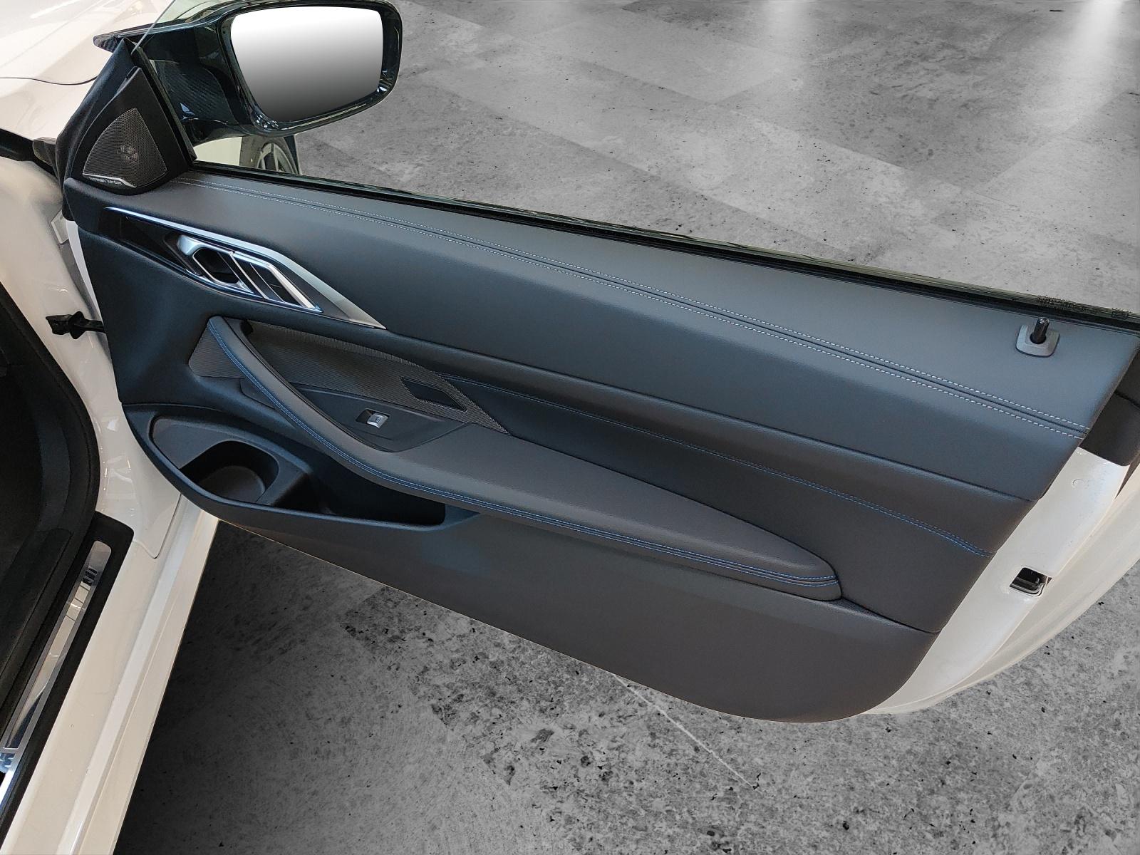 BMW M440i xDrive Coupé-image-21