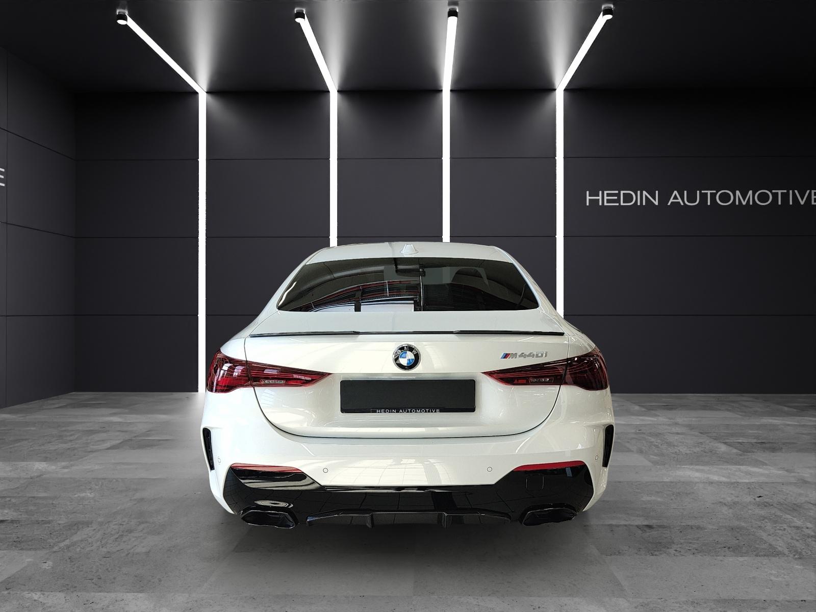 BMW M440i xDrive Coupé-image-11