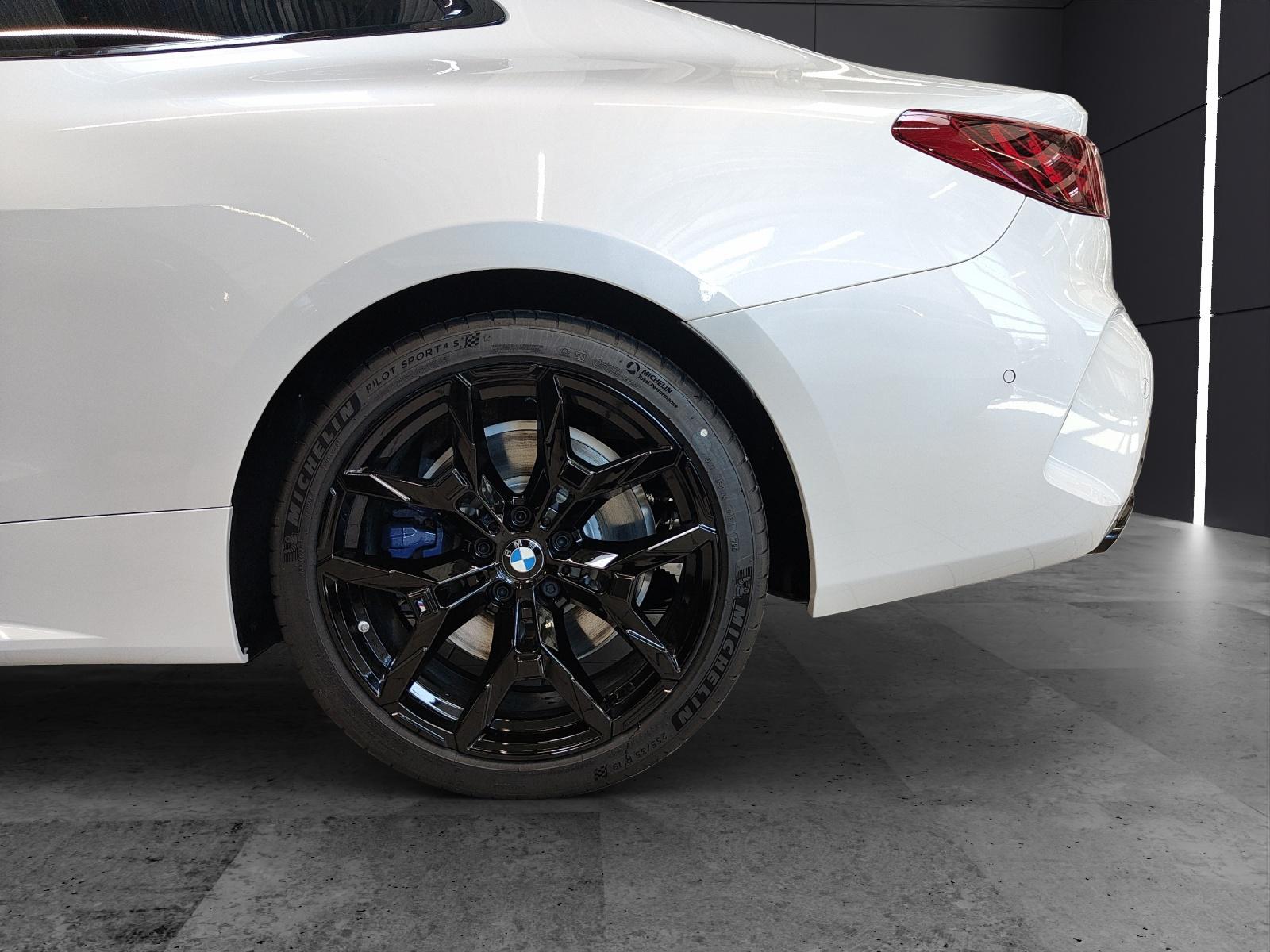 BMW M440i xDrive Coupé-image-6